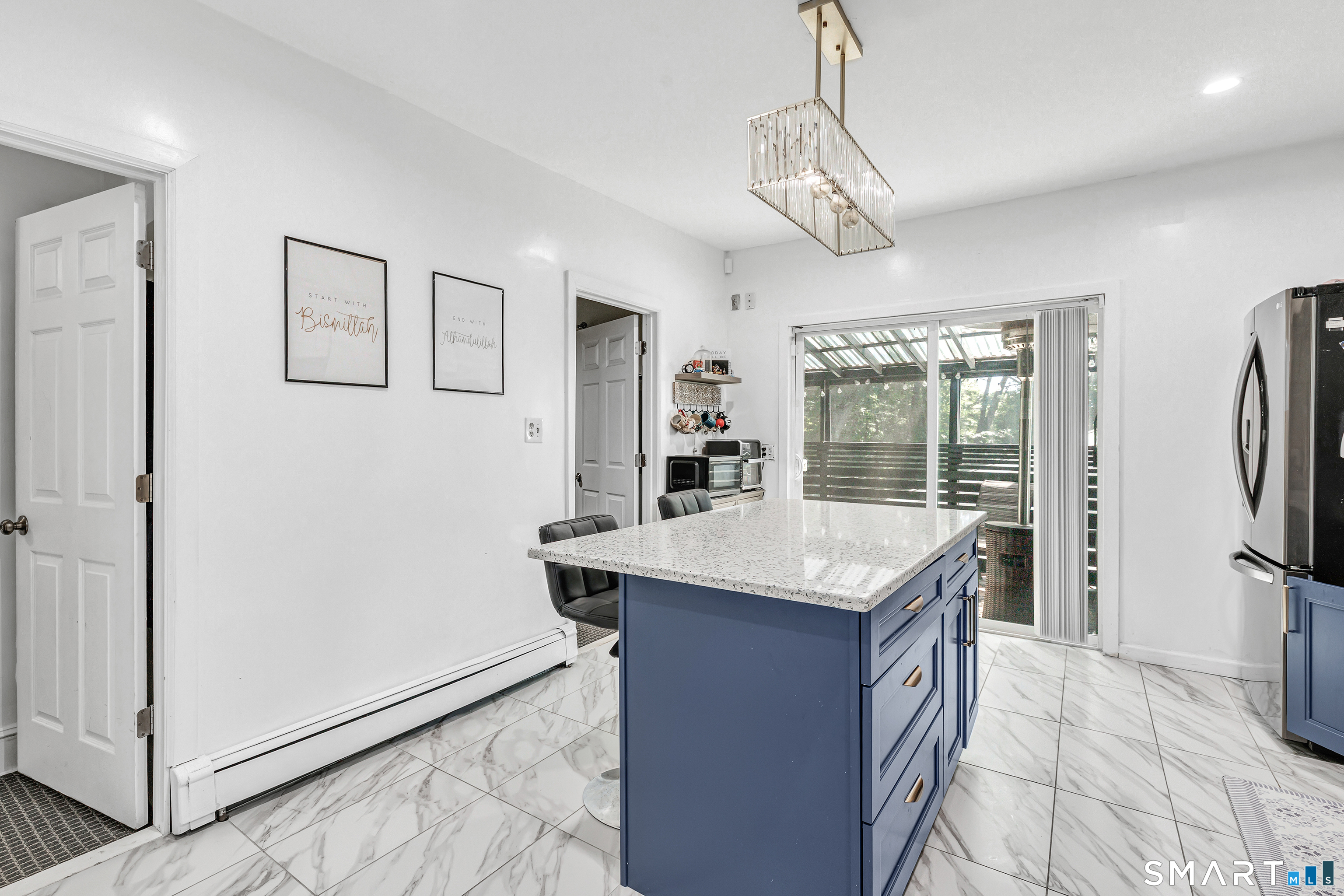 180 Capitol Avenue Property Photo 19