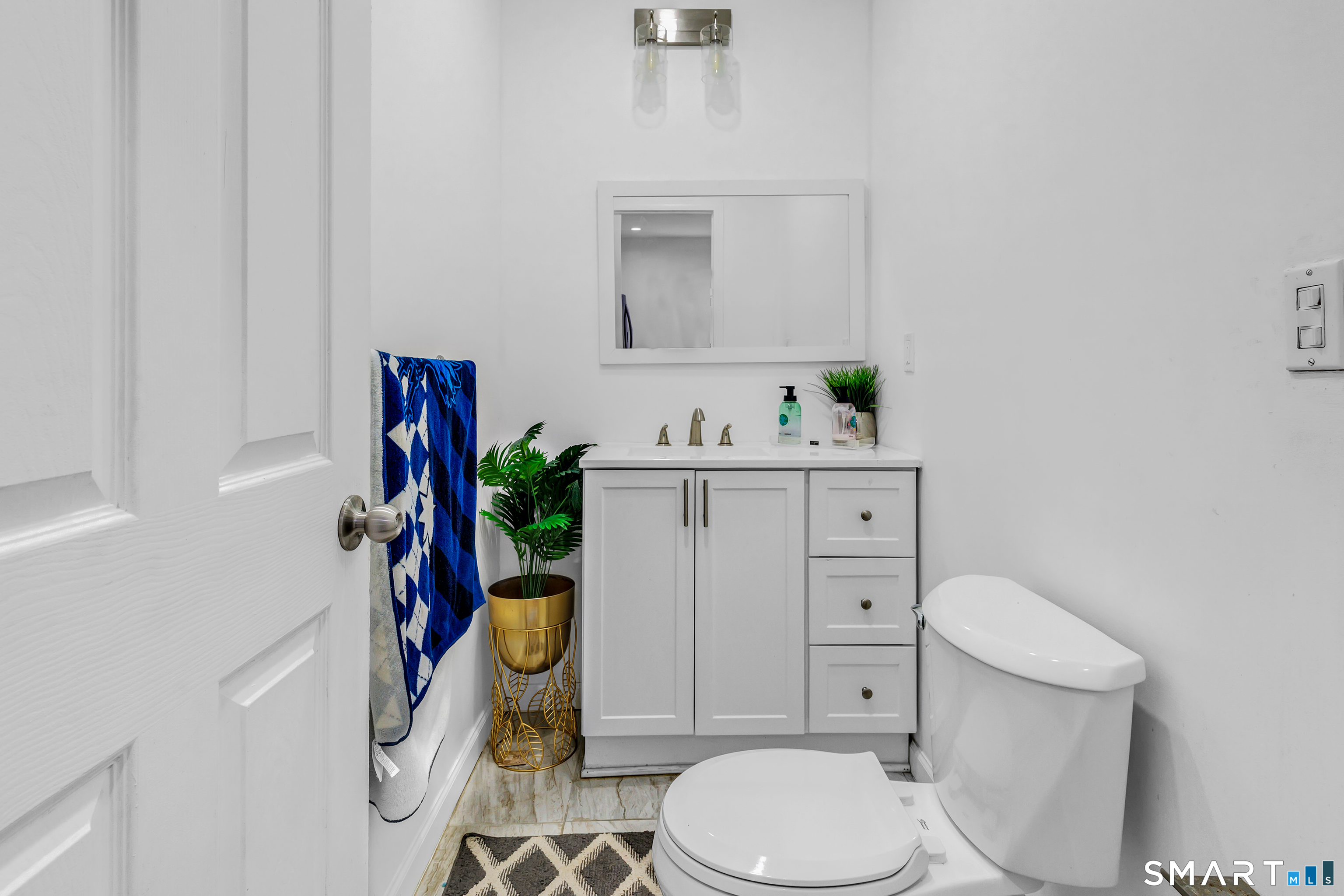 180 Capitol Avenue Property Photo 21