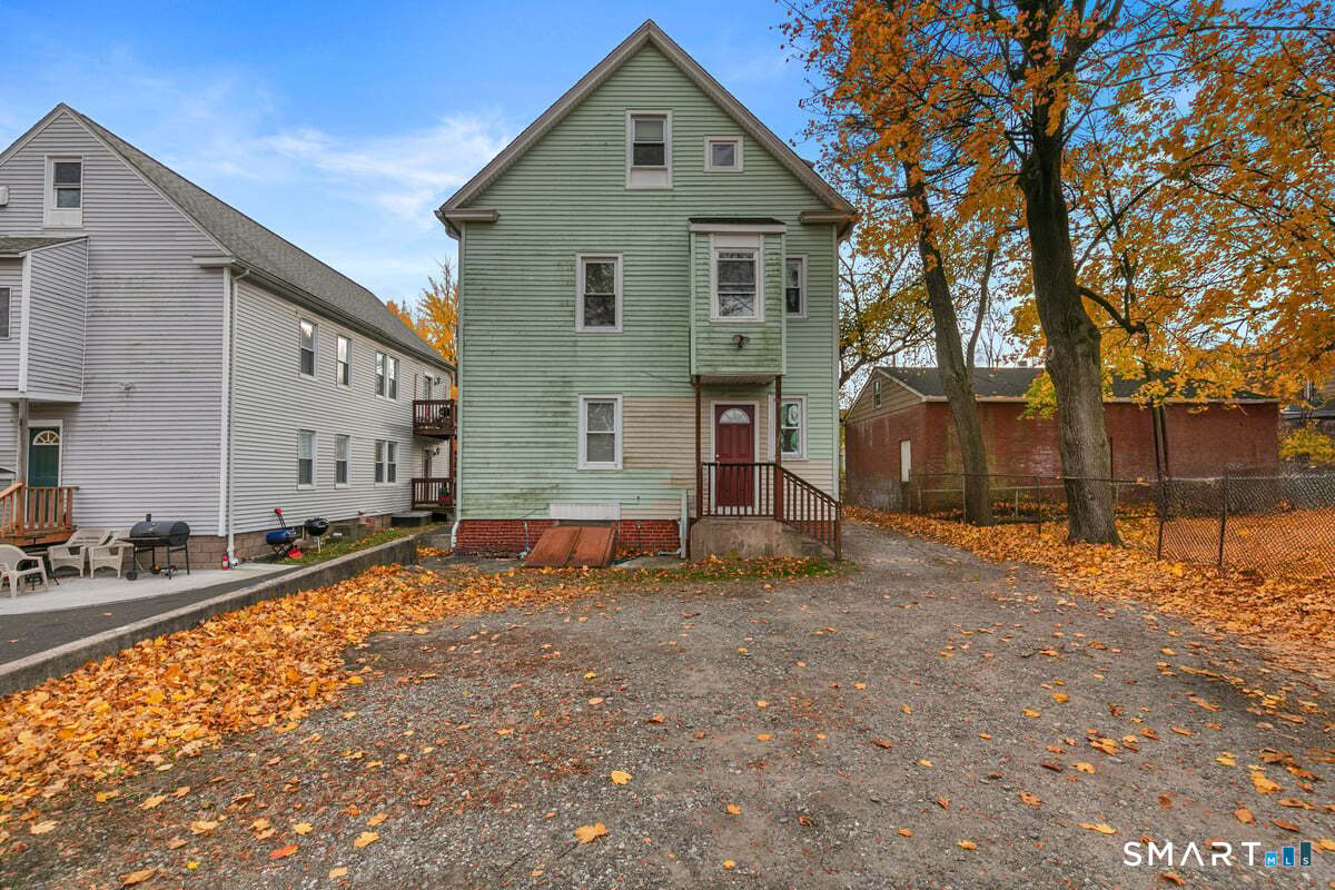 39 Lander 2nd Floor Street Property Photo 4