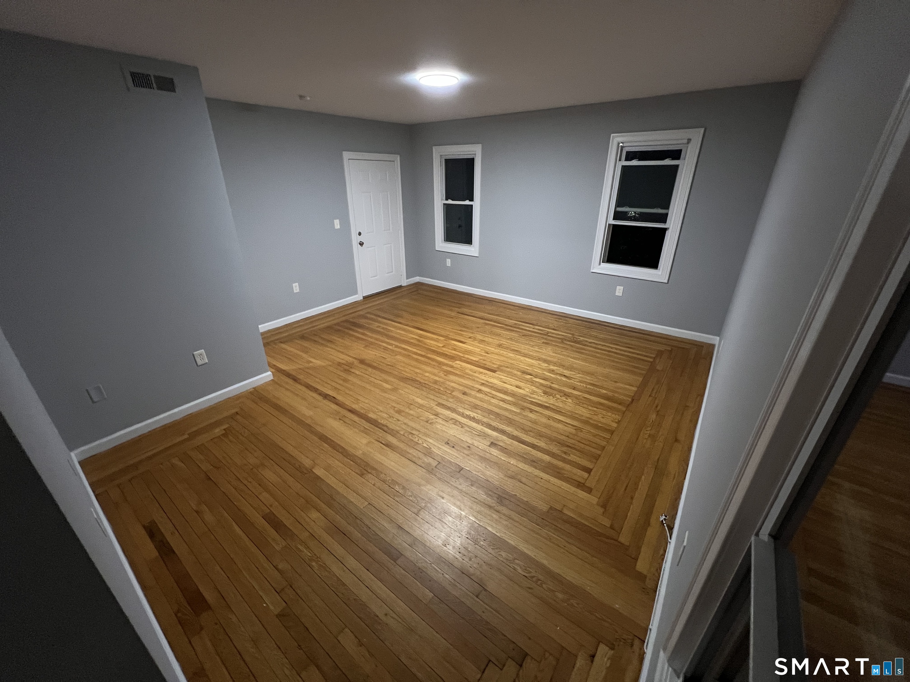 39 Lander 2nd Floor Street Property Photo 14