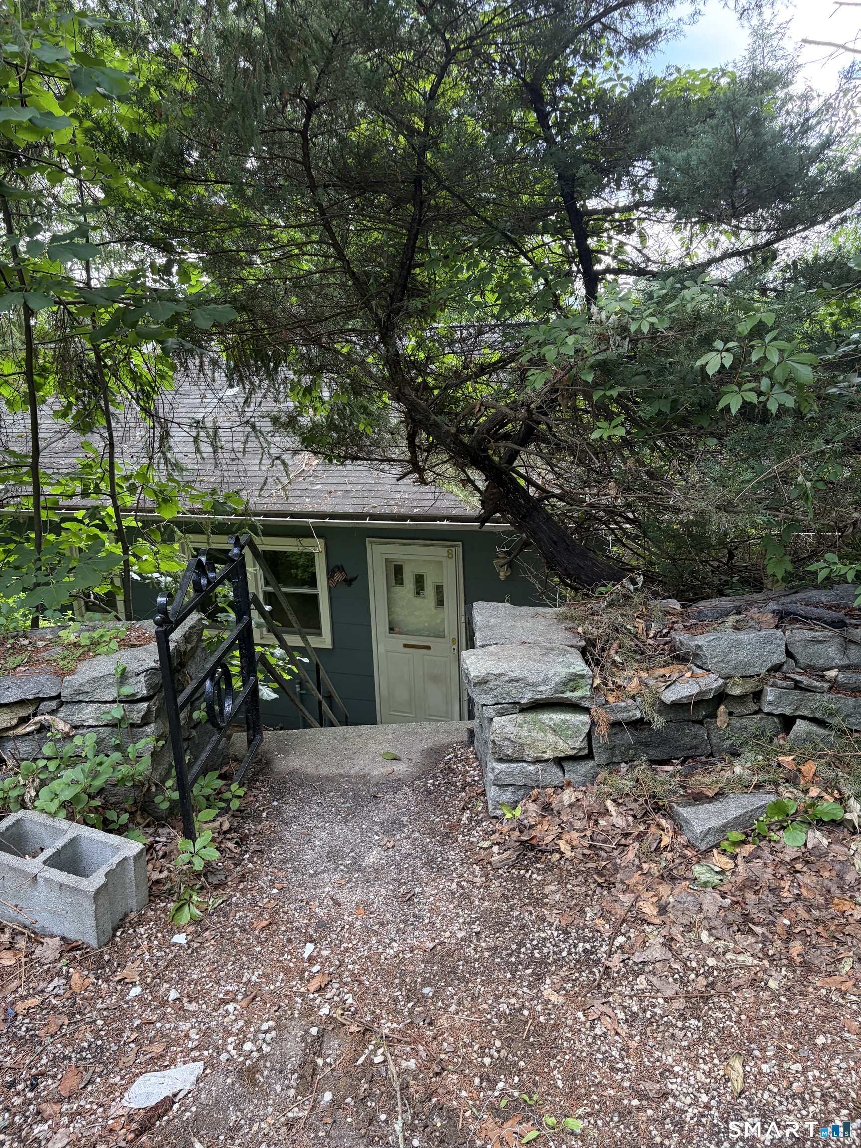 8 Terrace Drive Property Photo 1