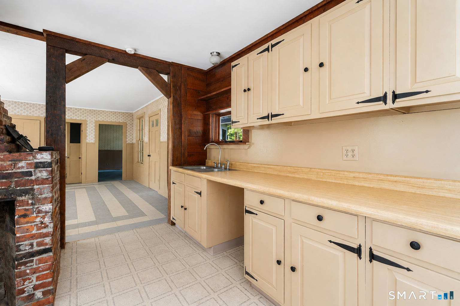 128 Holmes Road Property Photo 13