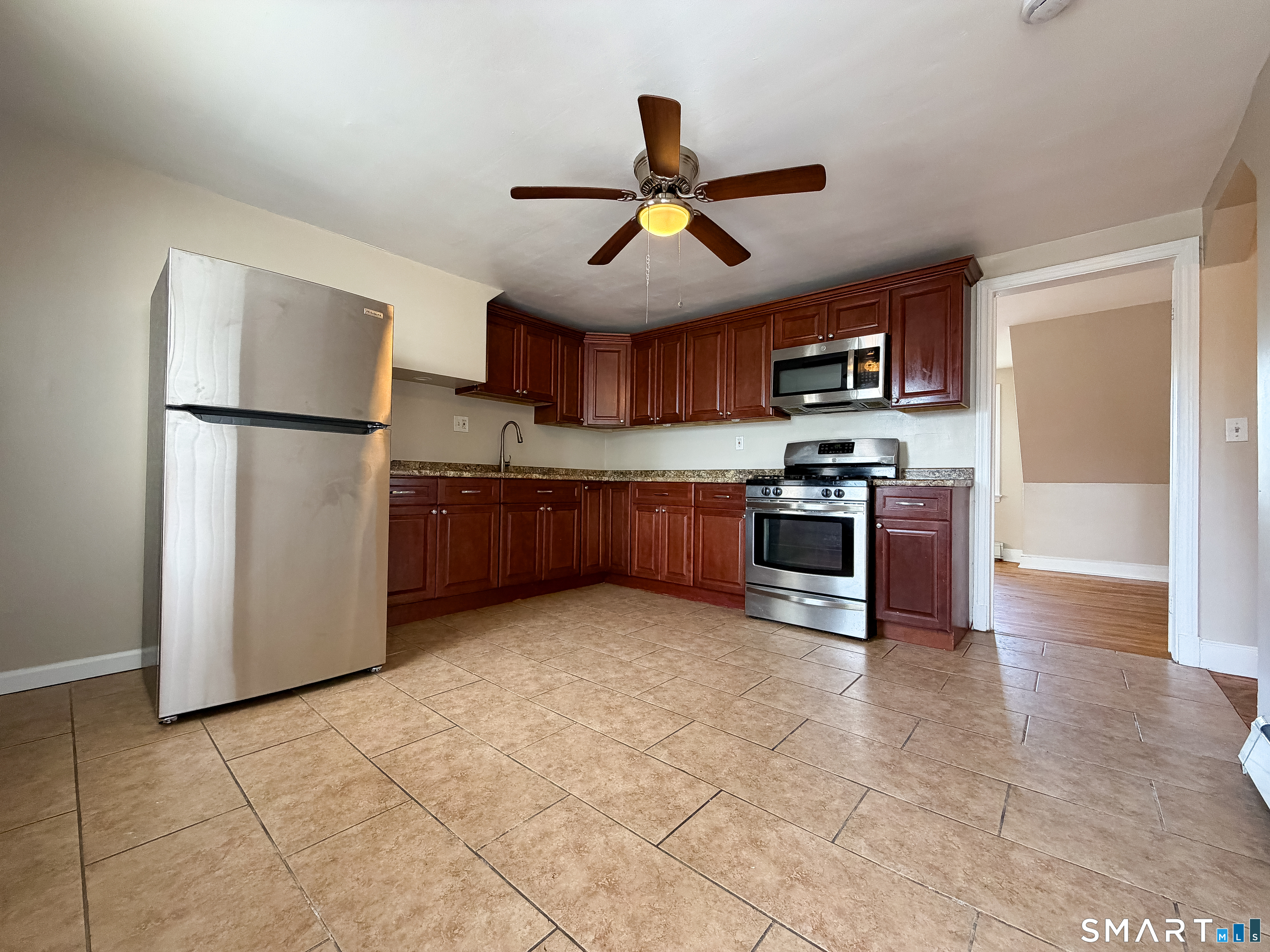 317 Lincoln Avenue Property Photo 2