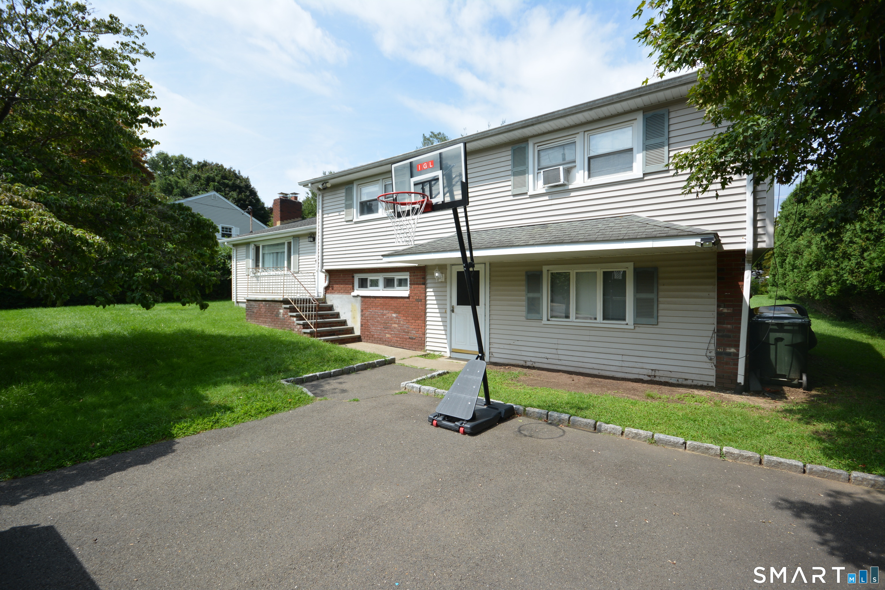 90 Colonese Road Property Photo 1