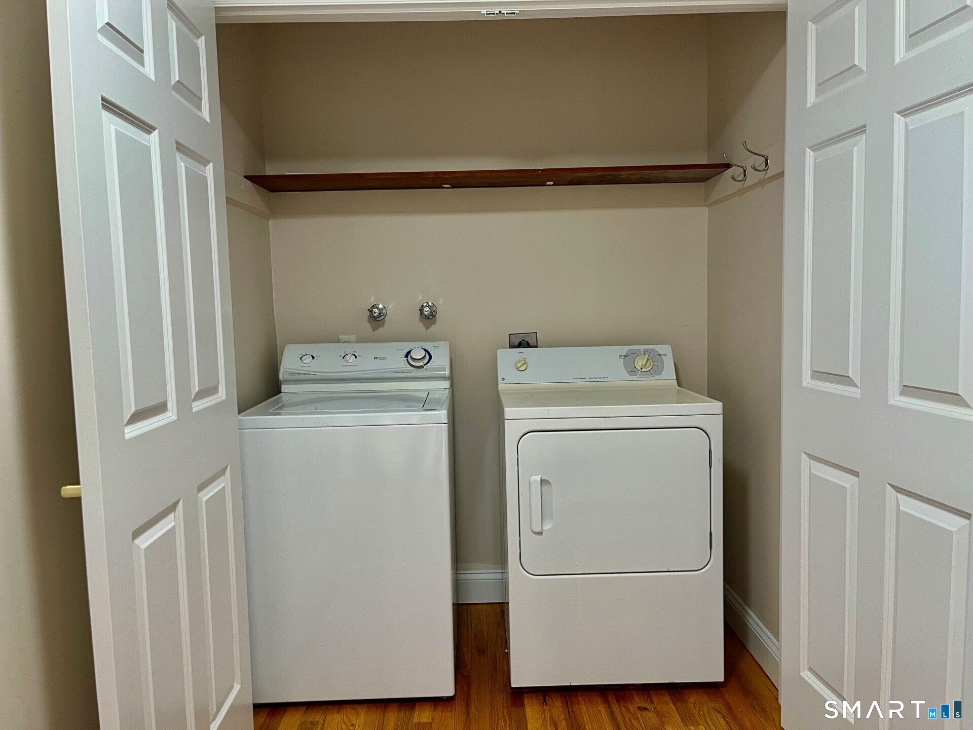 56 East Avenue Property Photo 12