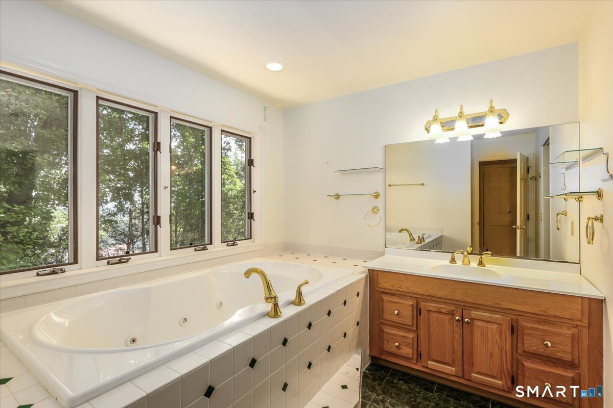 20 Dick Finn Road Property Photo 24