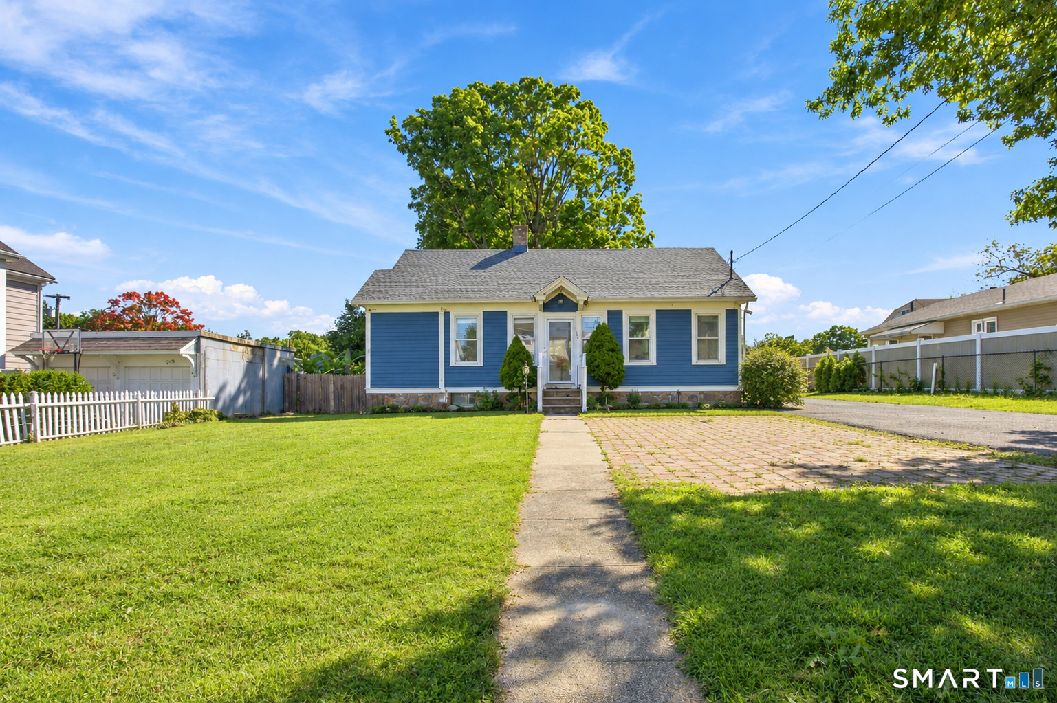 144 Clinton Street Property Photo 2