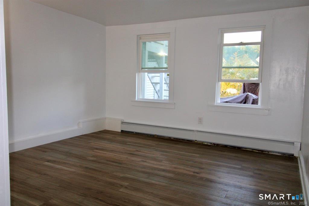 525 Boston Post 1 Road Property Photo 9