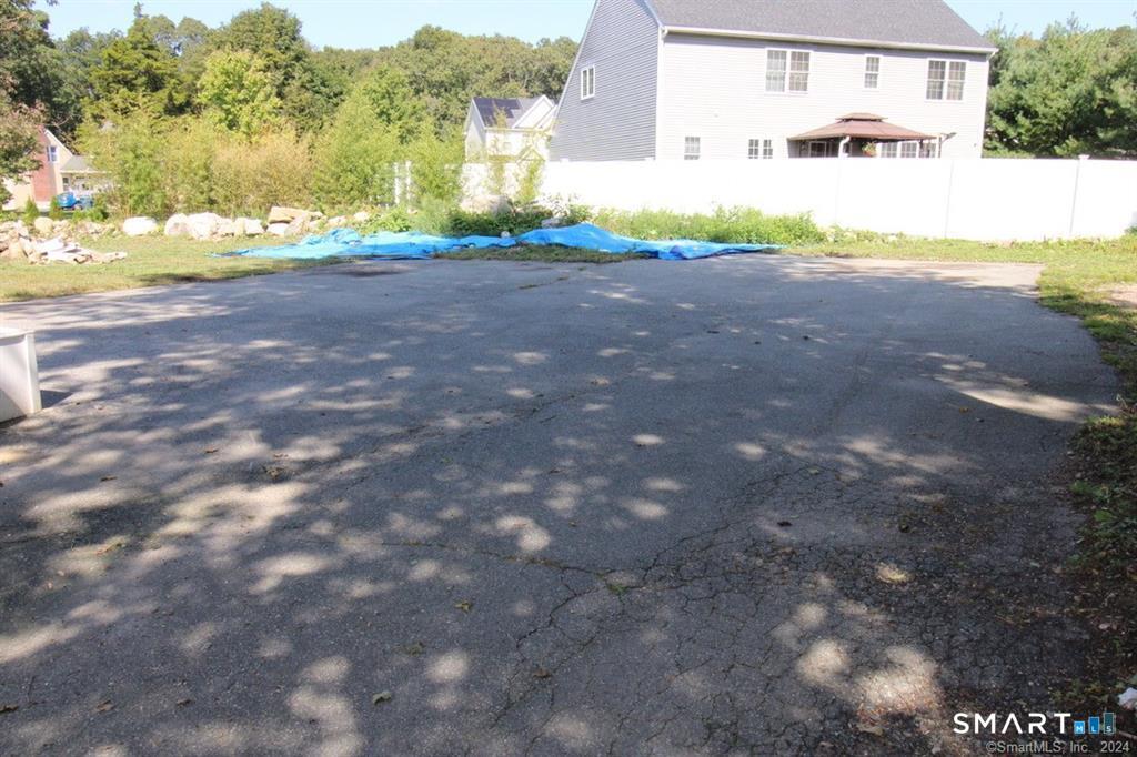 525 Boston Post 1 Road Property Photo 18