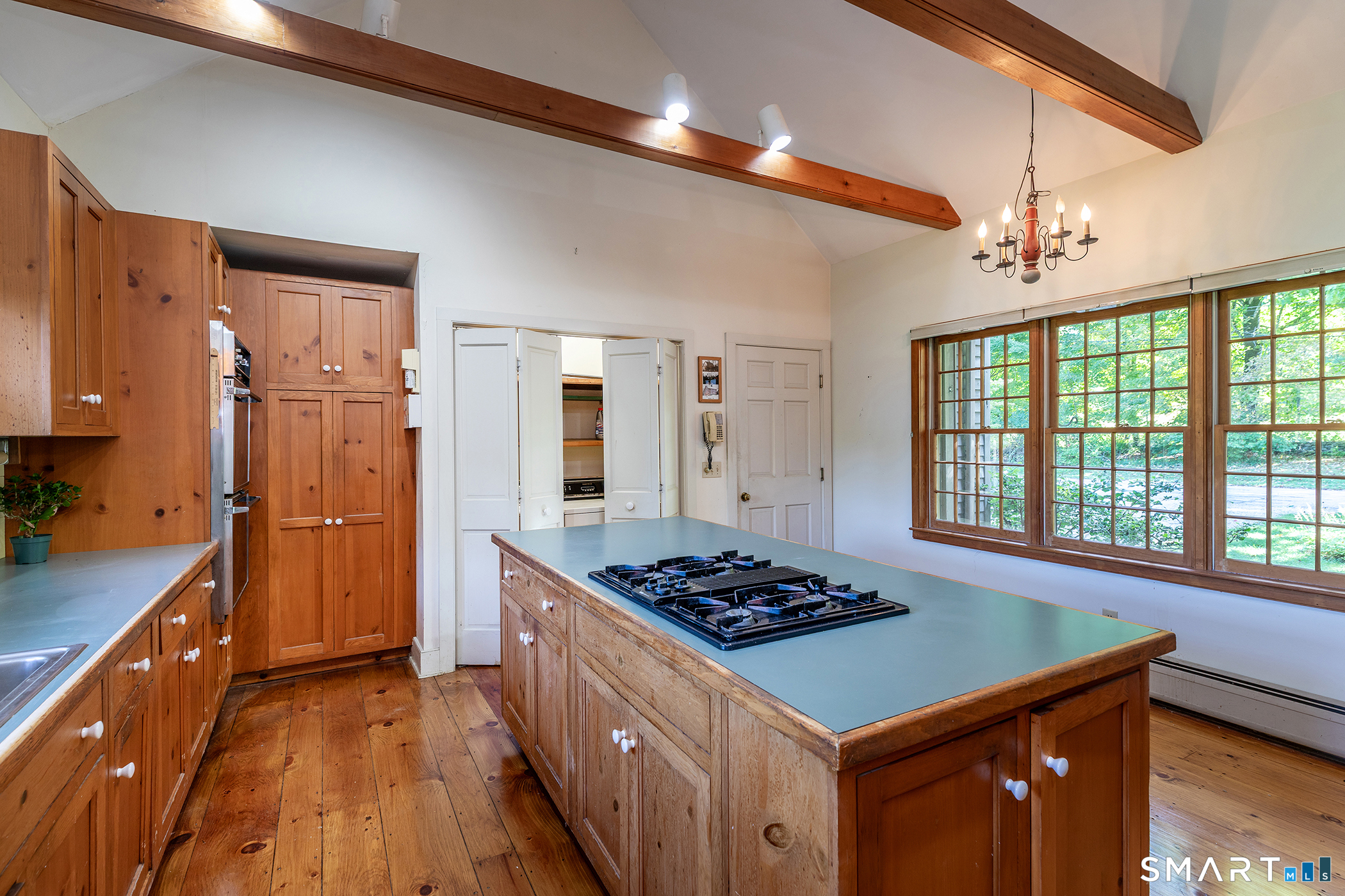3 Pine Street Property Photo 9