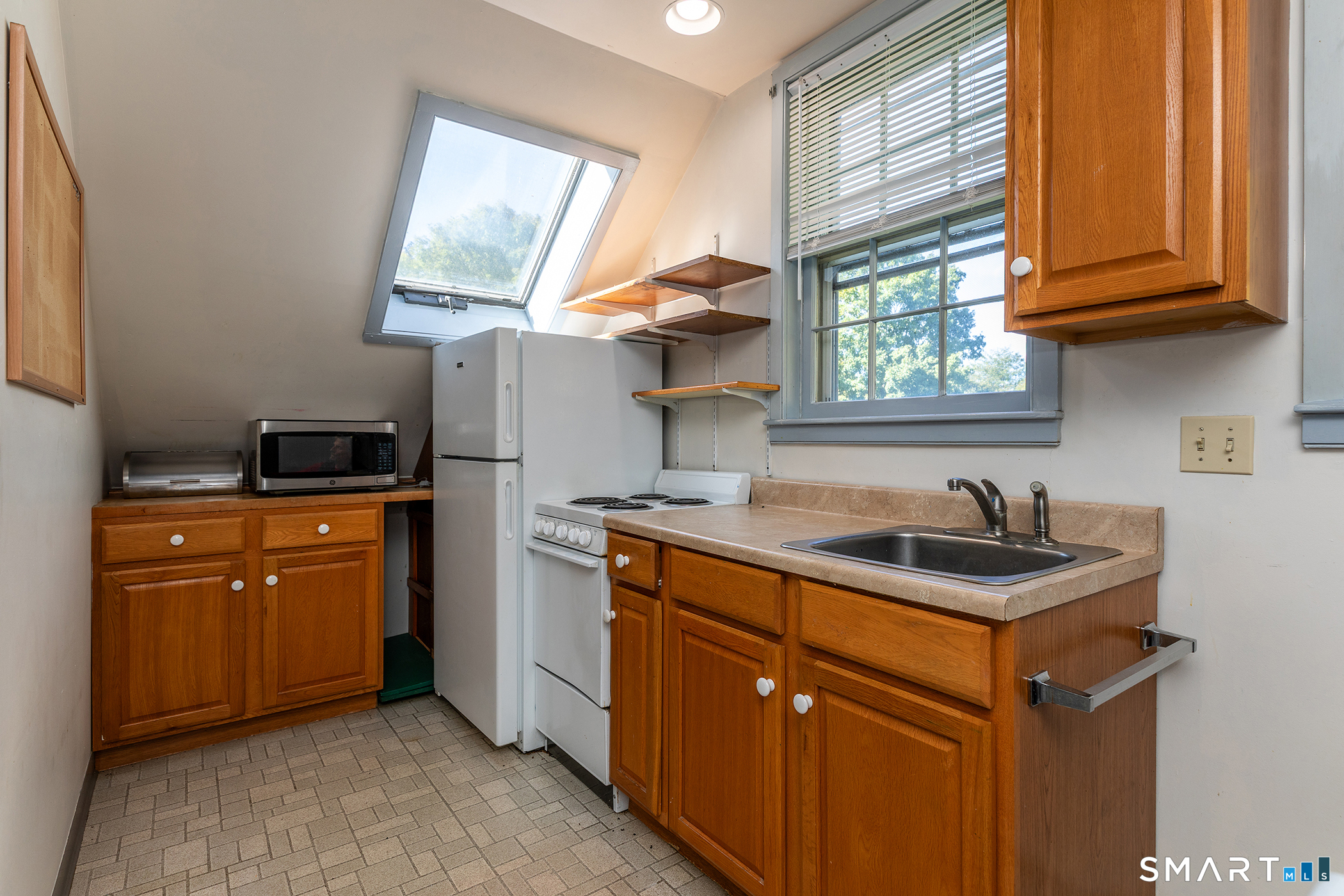 3 Pine Street Property Photo 27