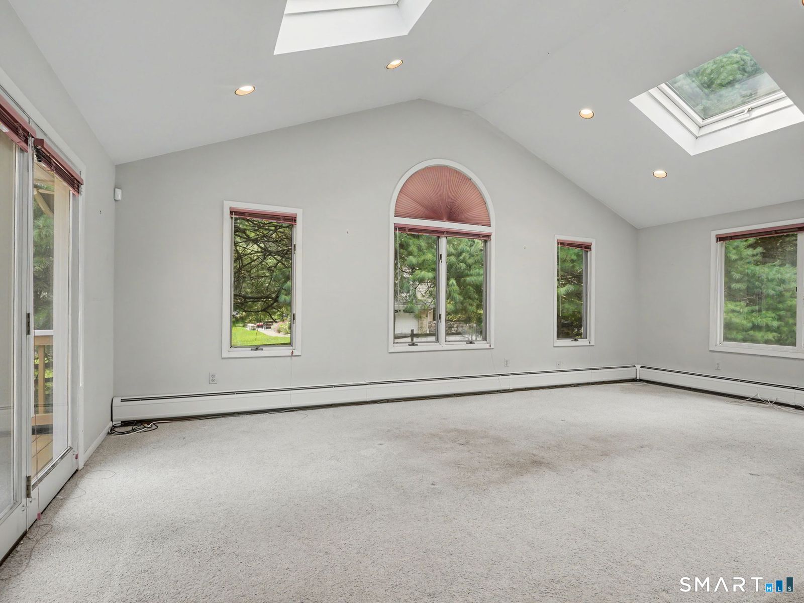 29 Weatherbell Drive Property Photo 8