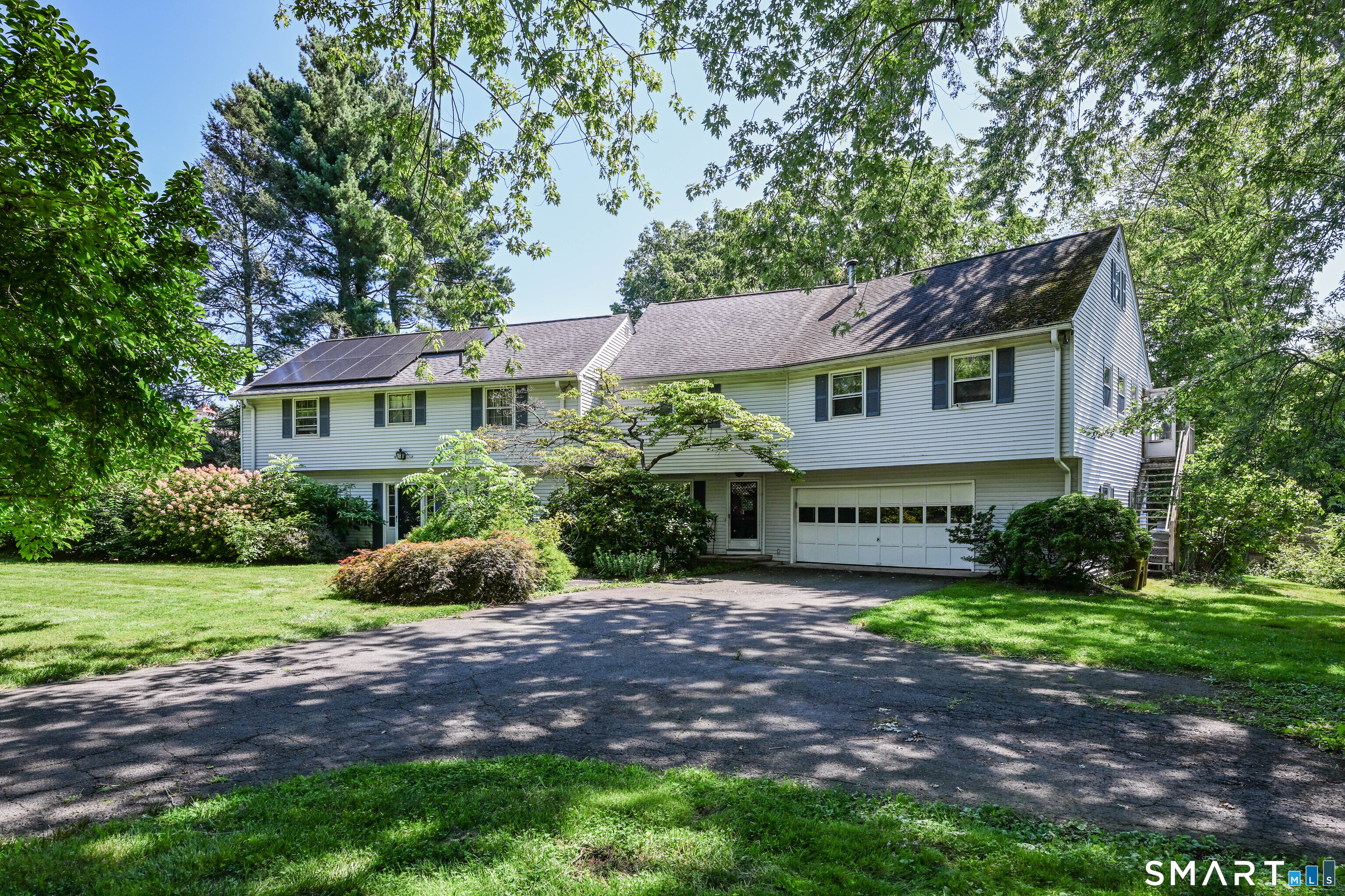 20 Chimney Hill Road Property Photo 2