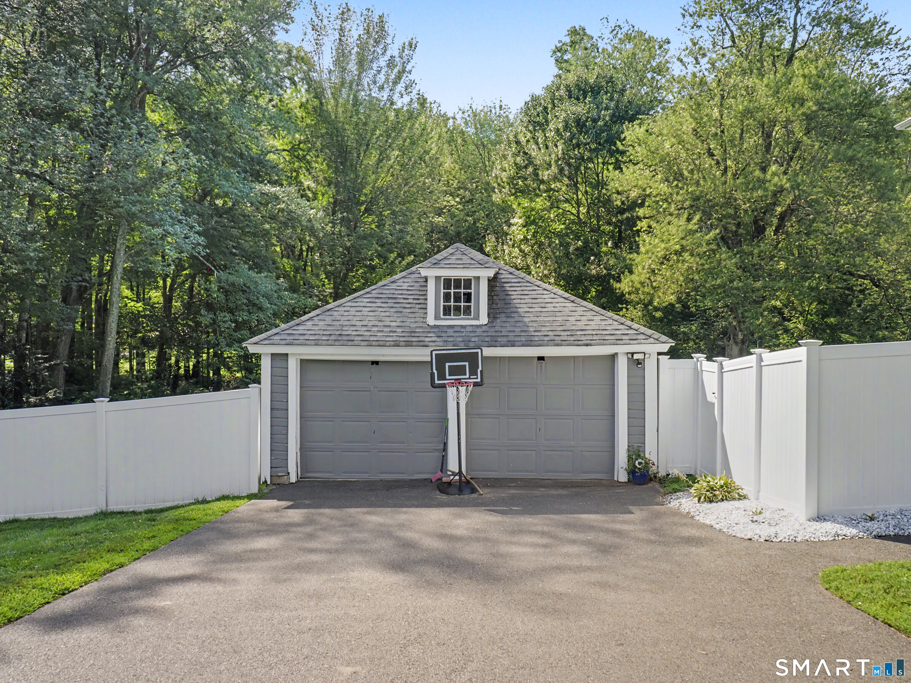 37 Hall Hill Road Property Photo 5