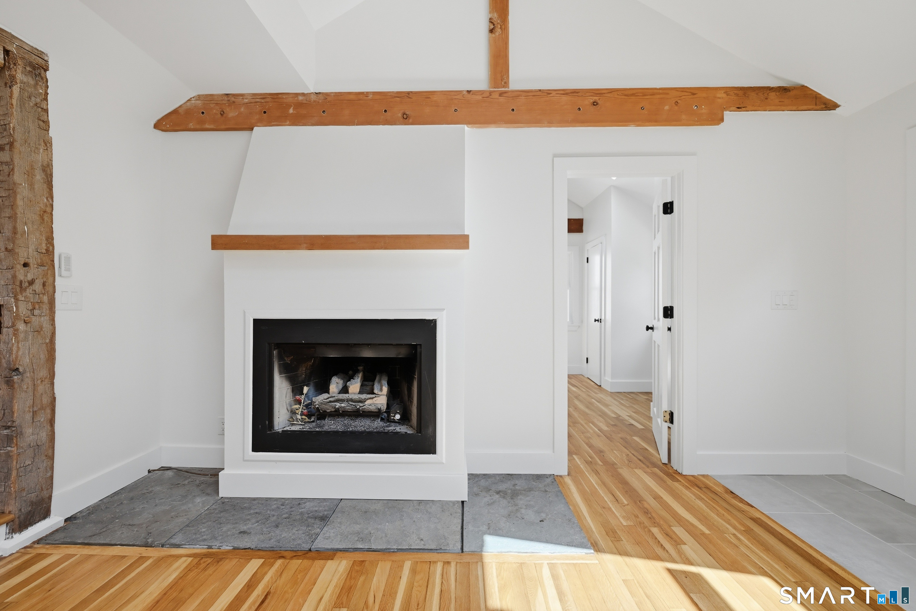 224 Ramapoo Road Property Photo 9