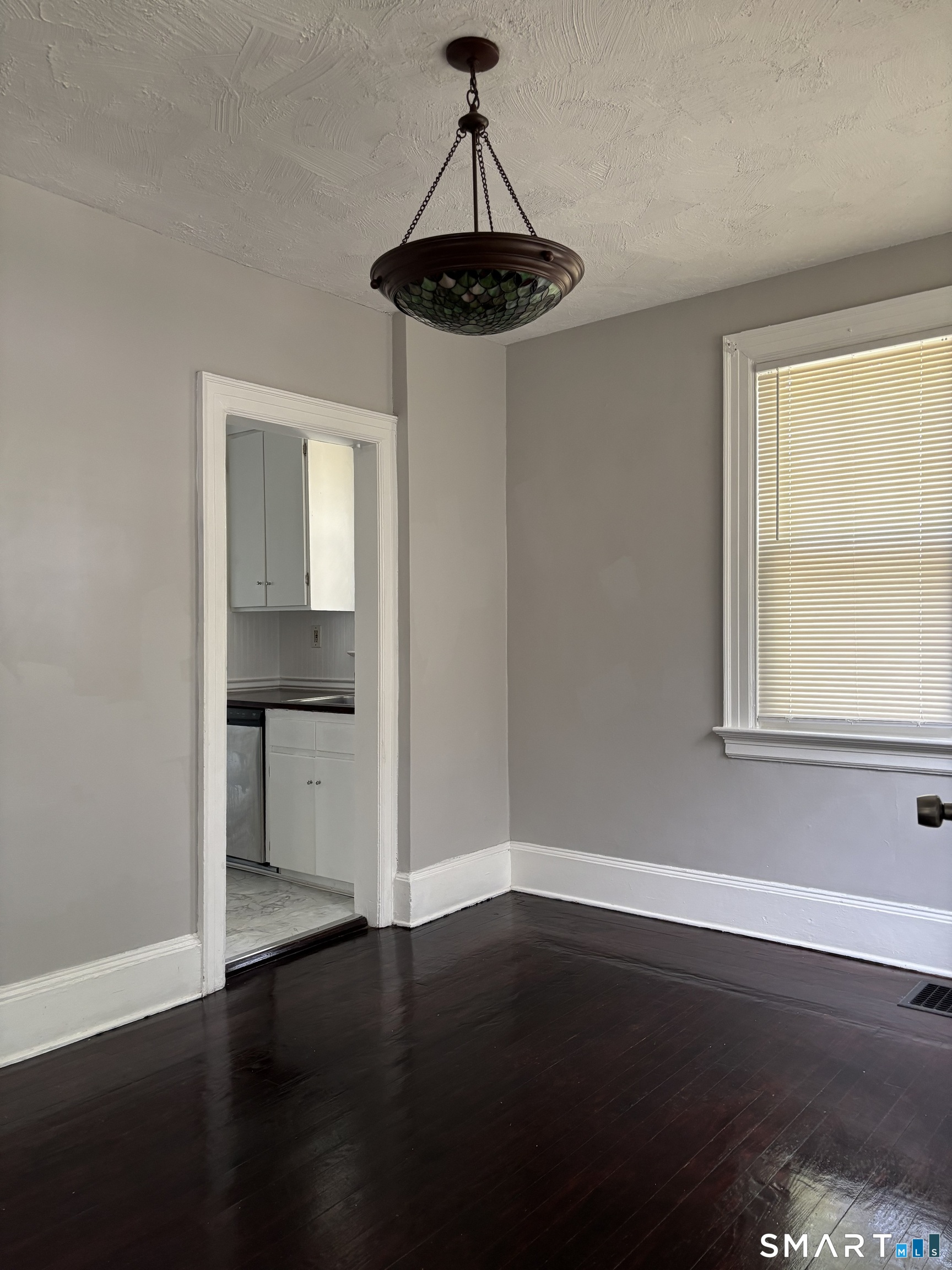 246 Goffe Terrace Property Photo 3