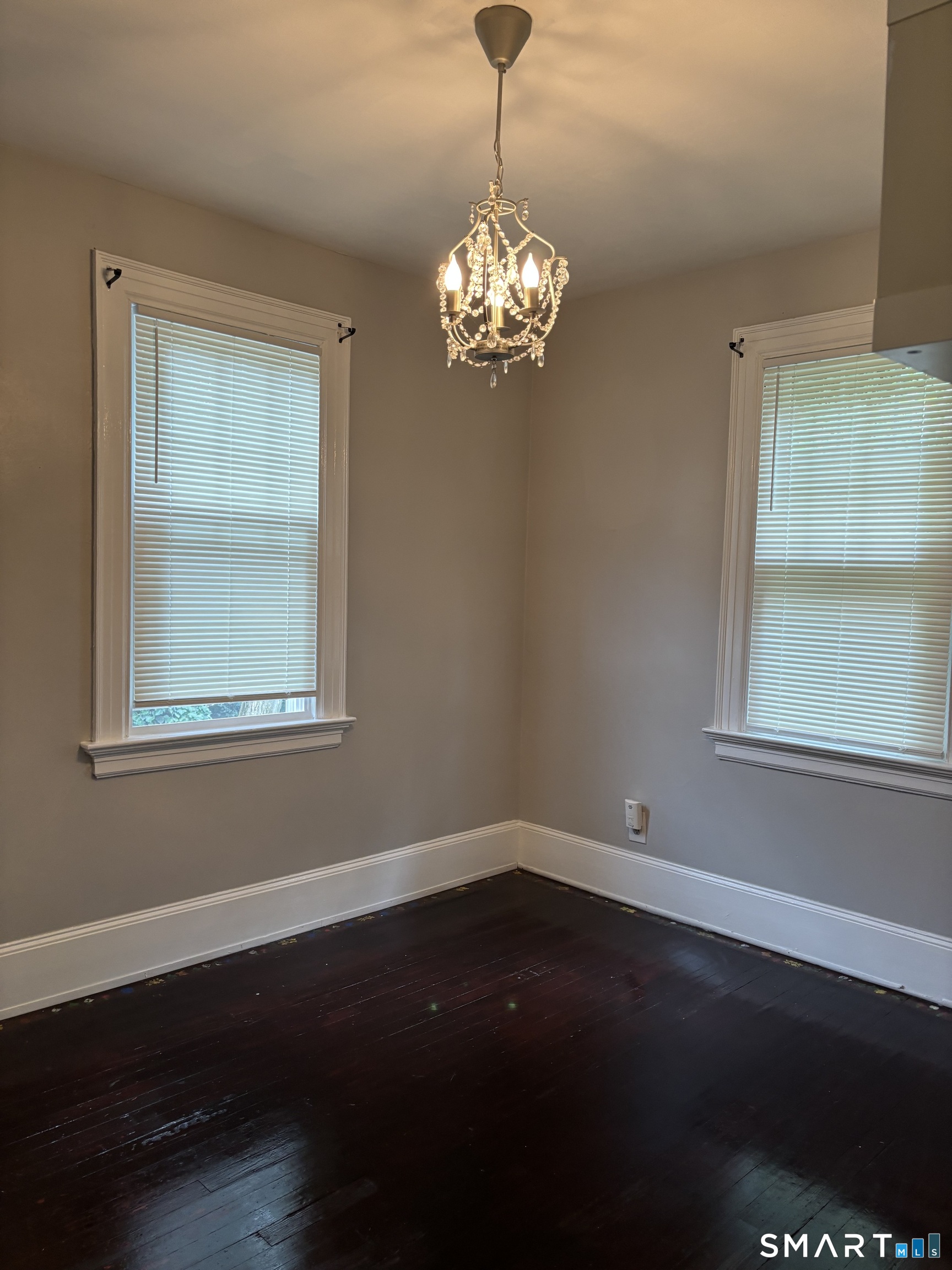 246 Goffe Terrace Property Photo 8