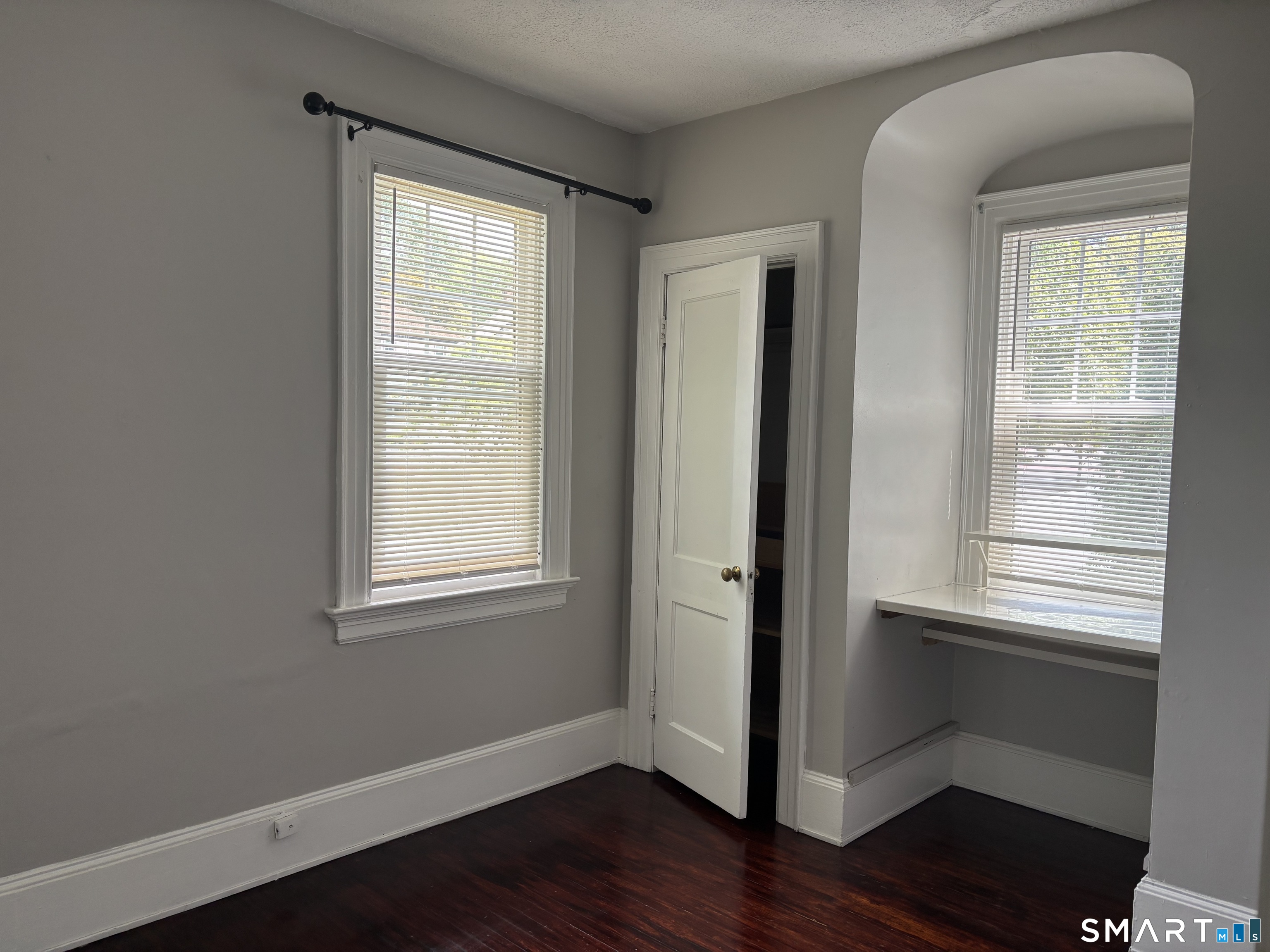 246 Goffe Terrace Property Photo 9