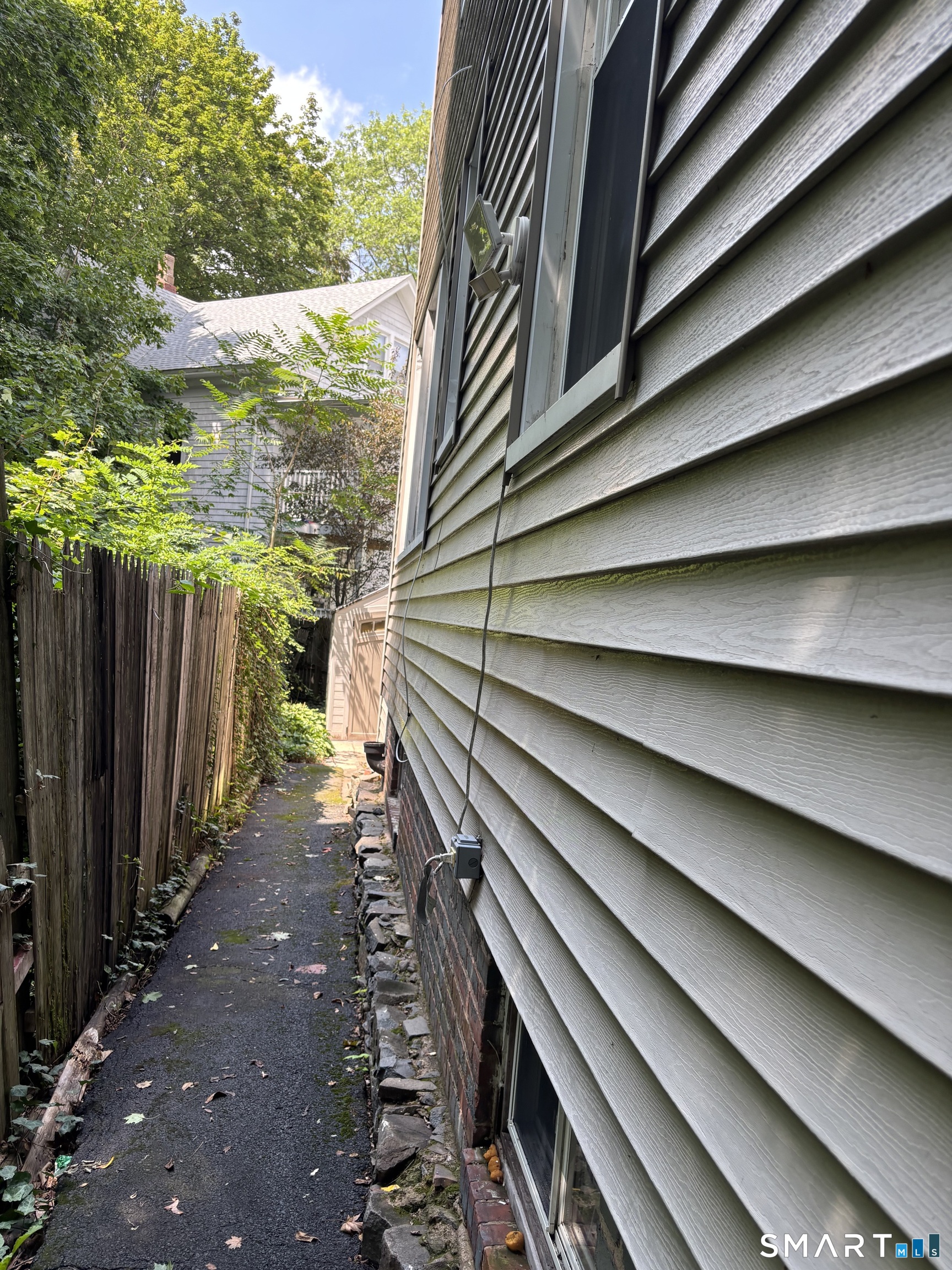 246 Goffe Terrace Property Photo 16