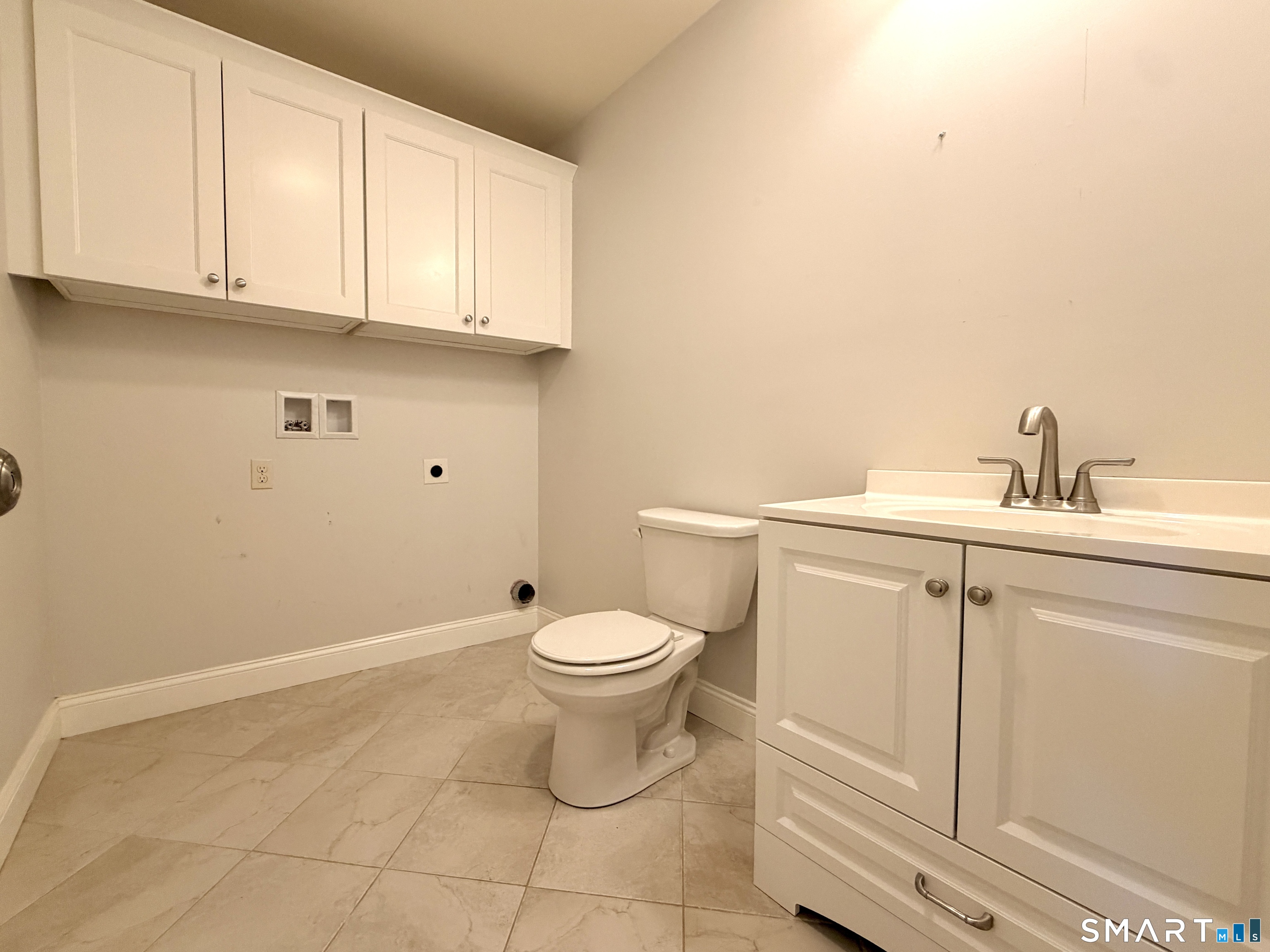 793 Colonel Ledyard Highway Property Photo 17