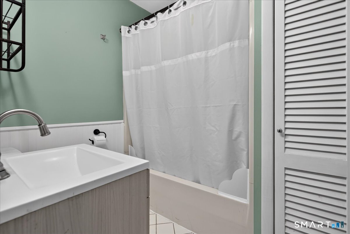 6 Paugussett Road Property Photo 28