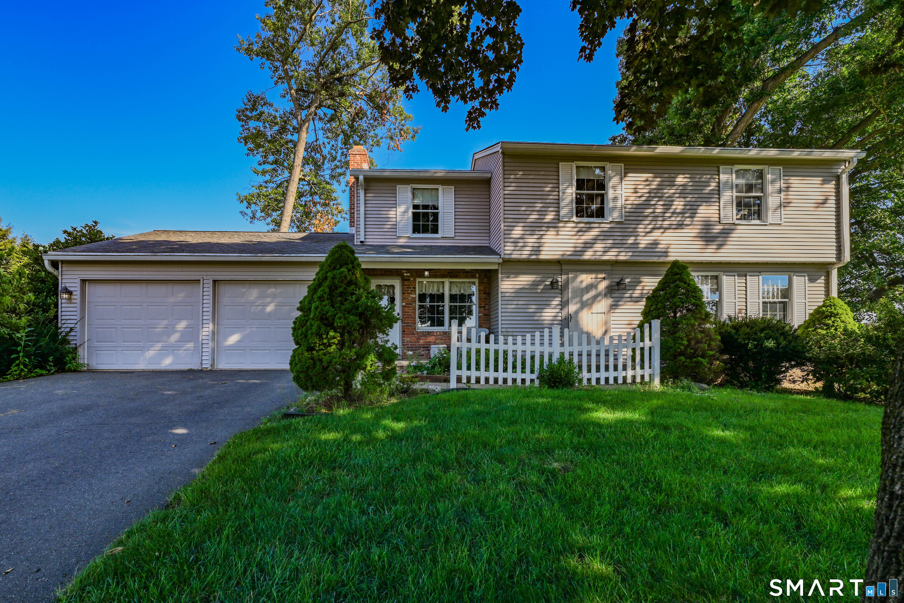 170 Tanglewood Drive Property Photo 1