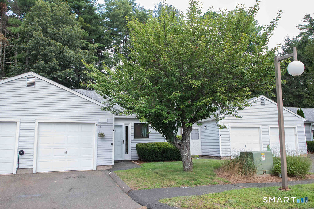 8 Knoll 8 Lane Property Photo 1