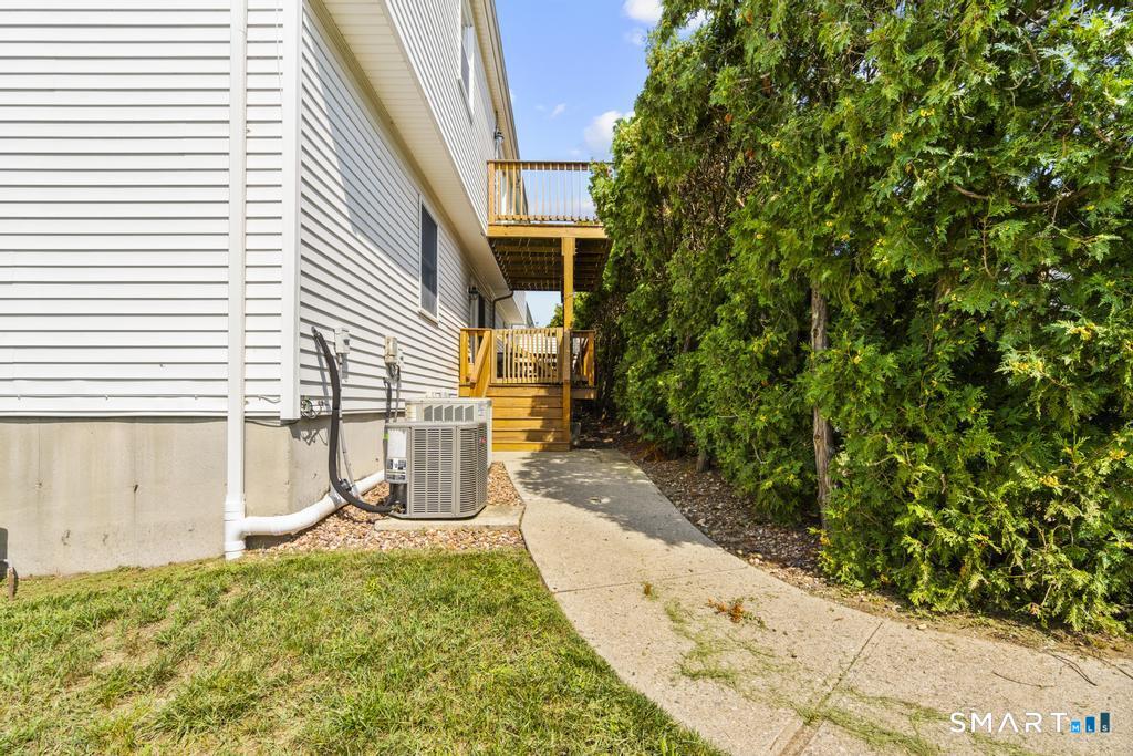 39 Commodore 39 Commons Property Photo 16