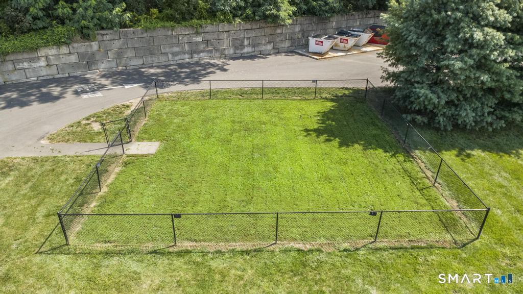39 Commodore 39 Commons Property Photo 17