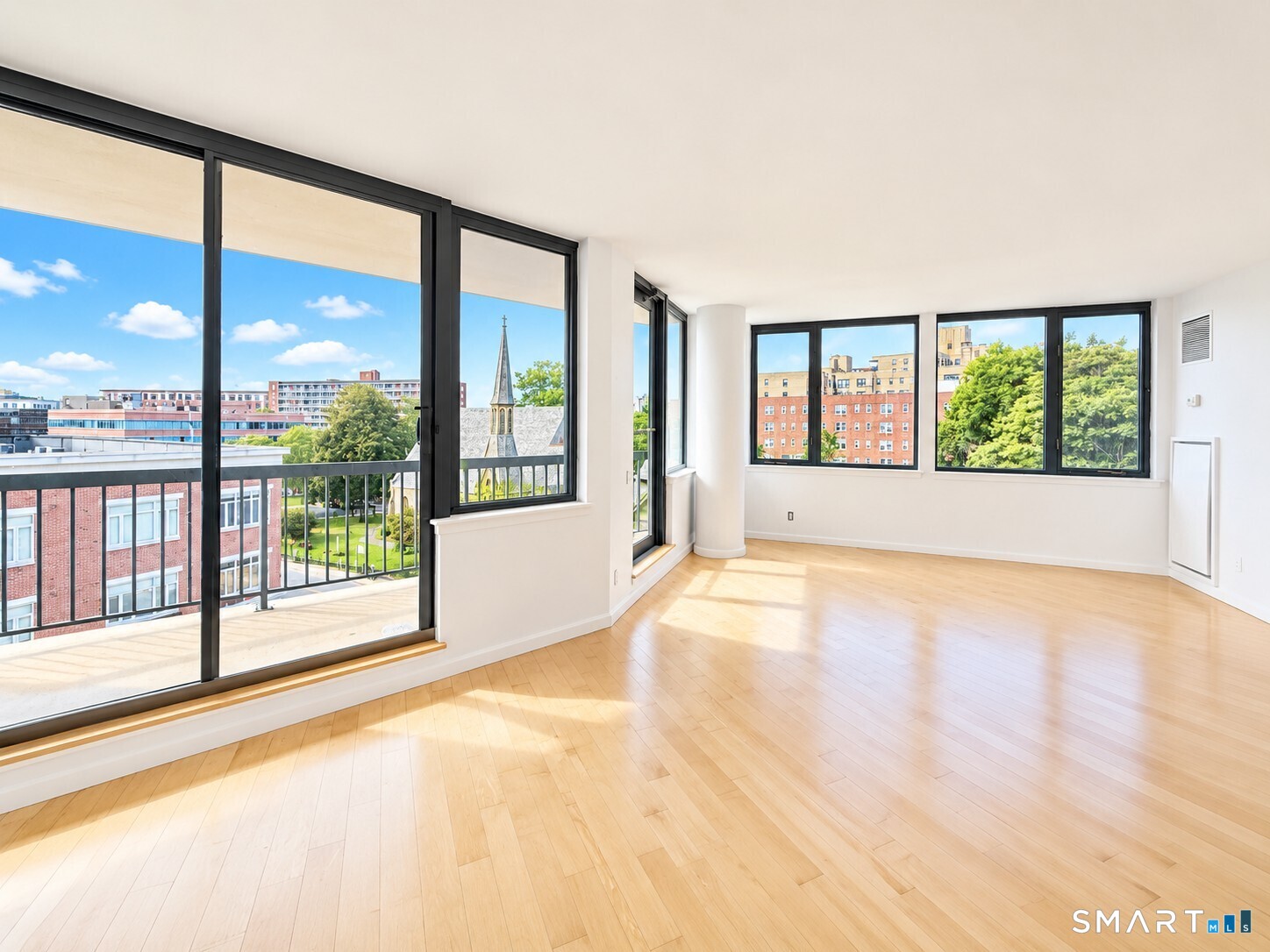 25 Forest 6h Street Property Photo 6