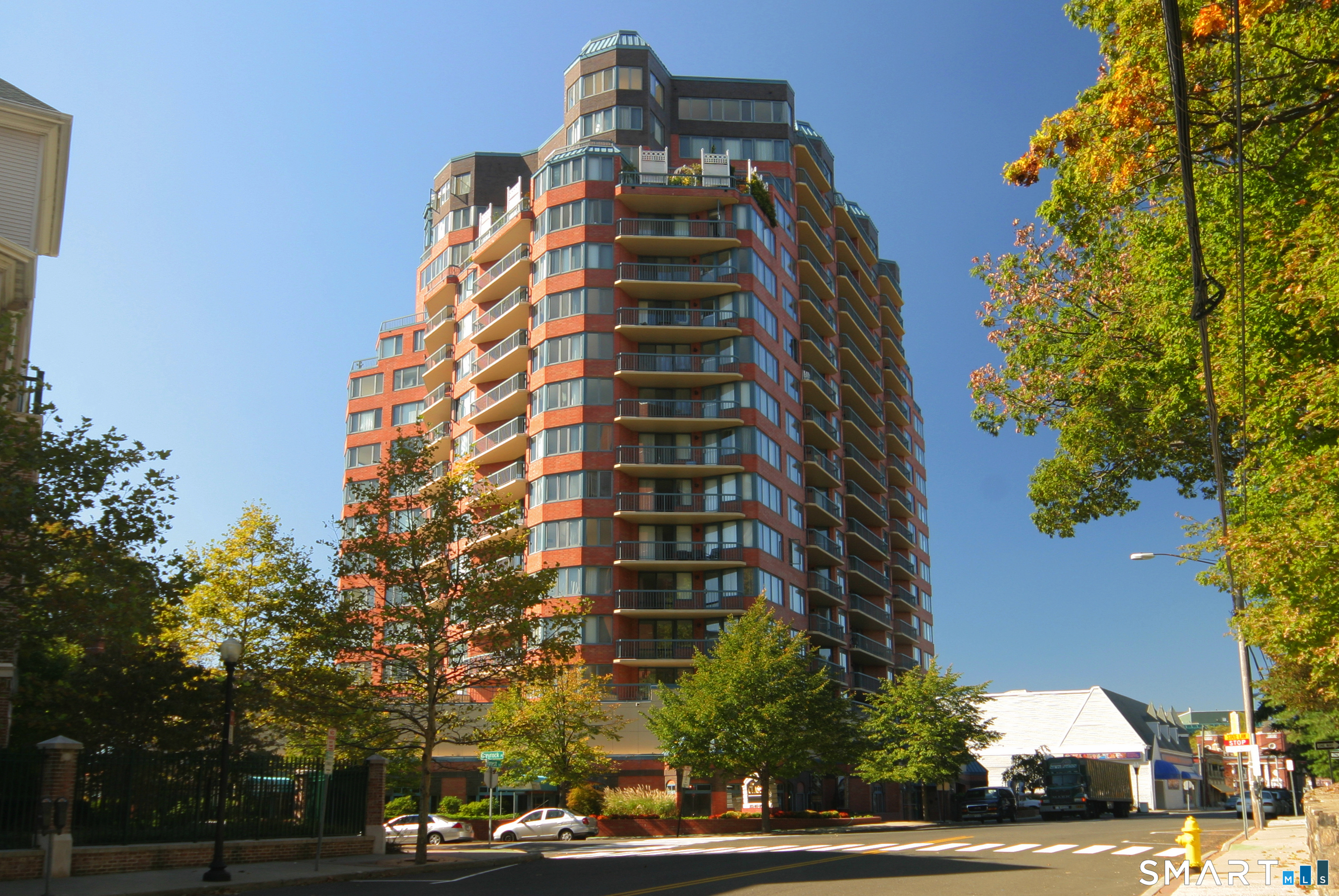 25 Forest 6h Street Property Photo 16