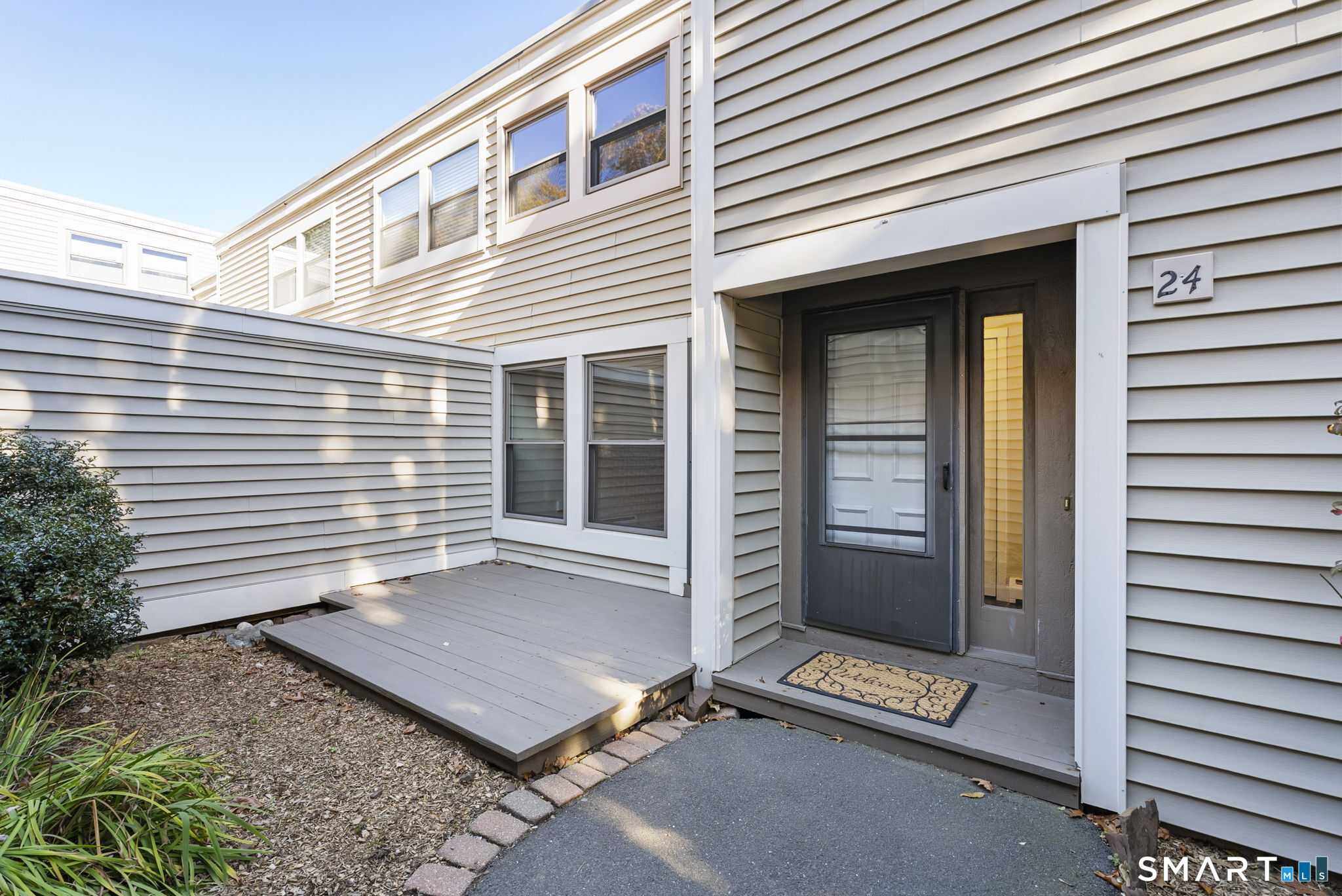 24 Stevens 24 Place Property Photo 1