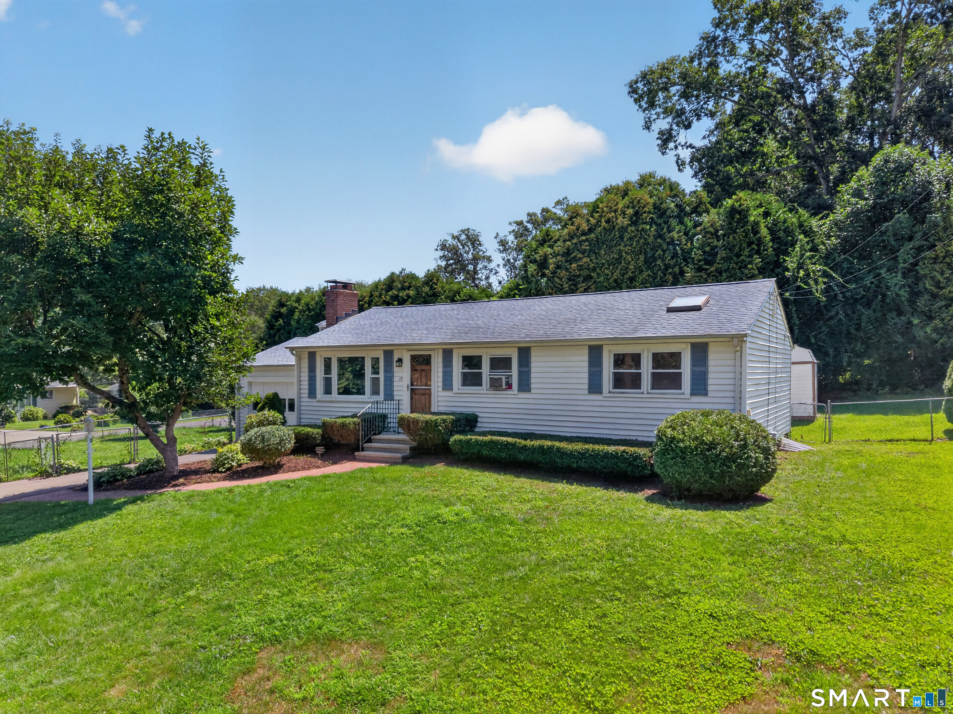 17 Sycamore Road Property Photo 1