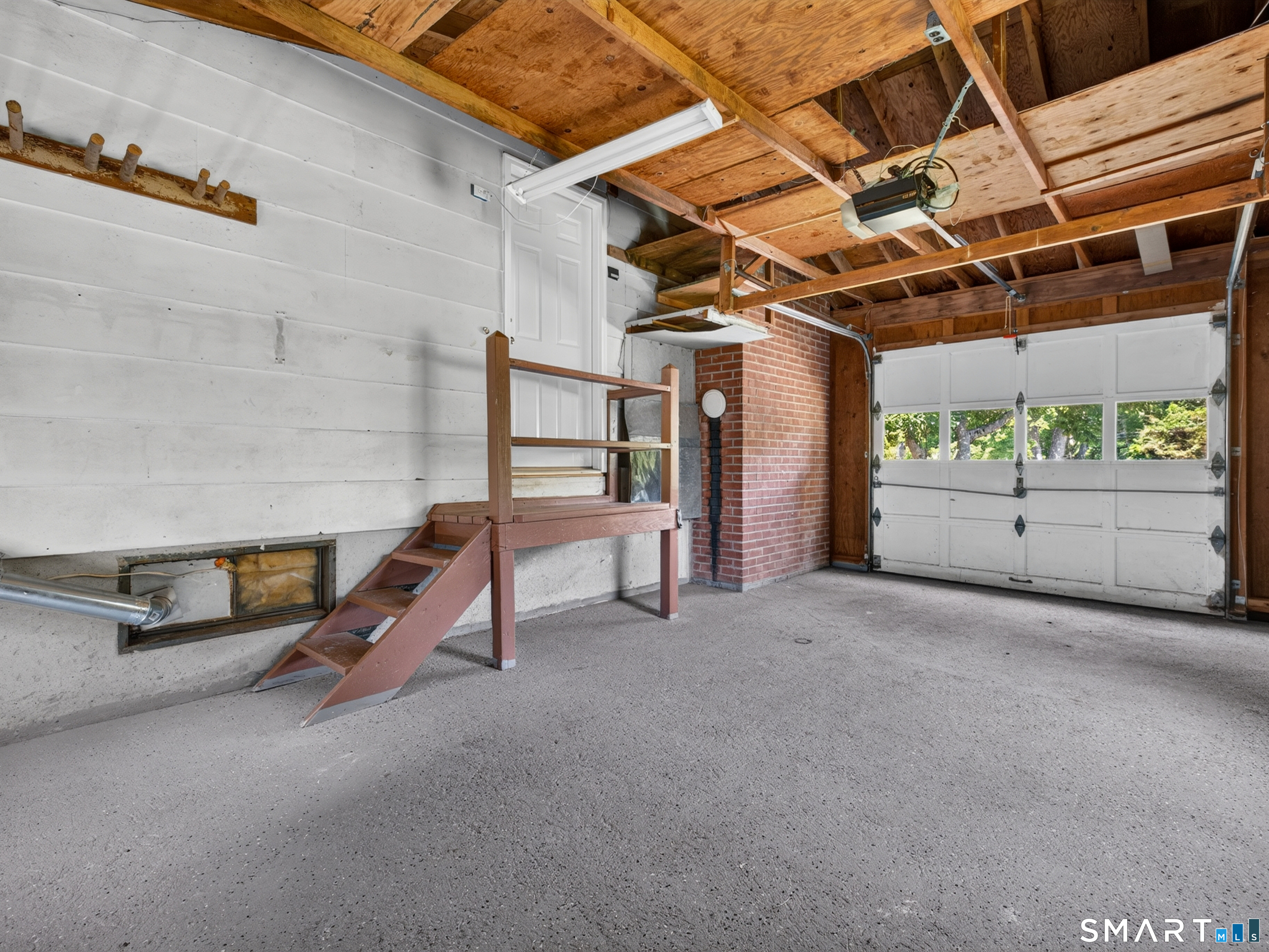 17 Sycamore Road Property Photo 26
