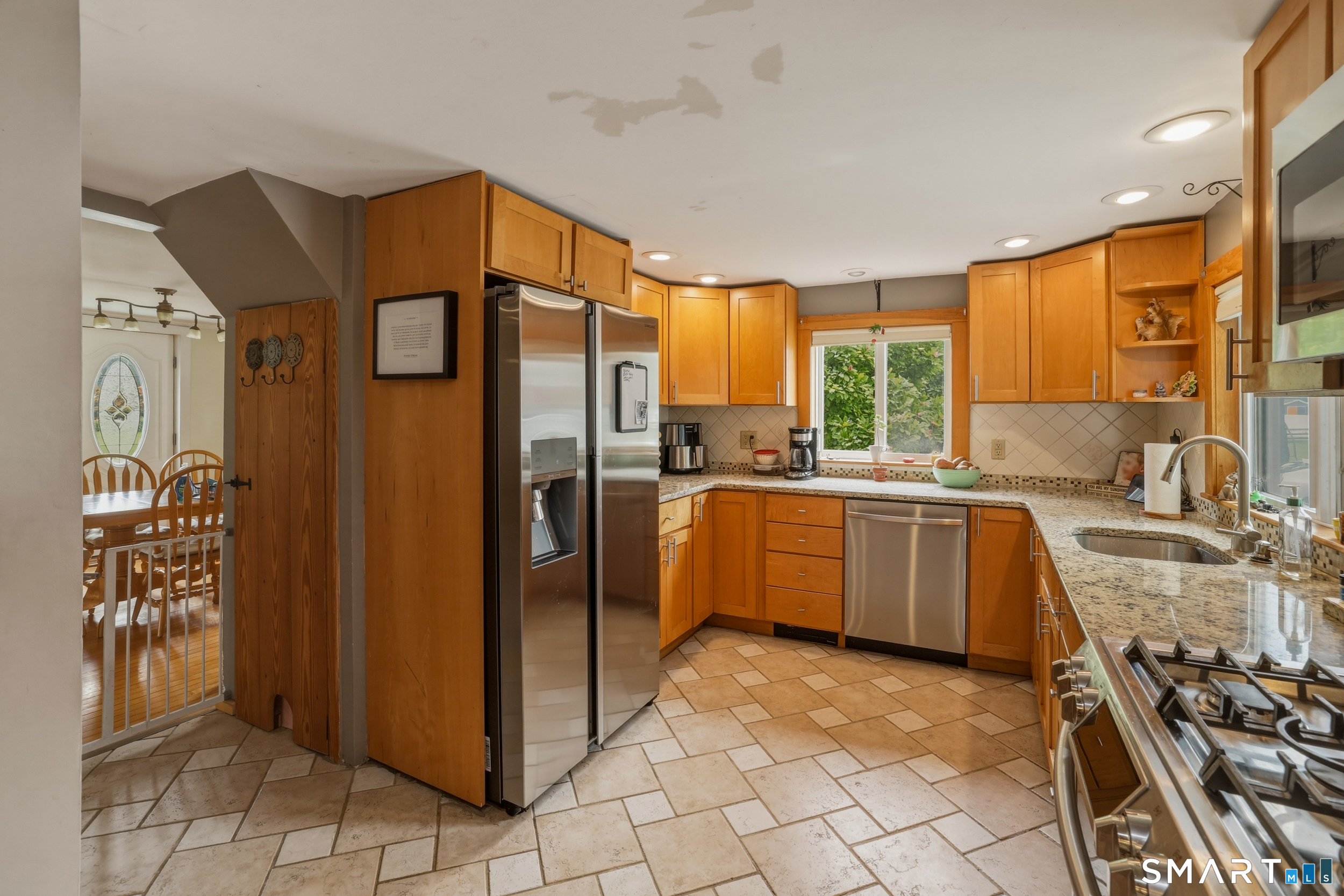 161 Leetes Island Road Property Photo 12