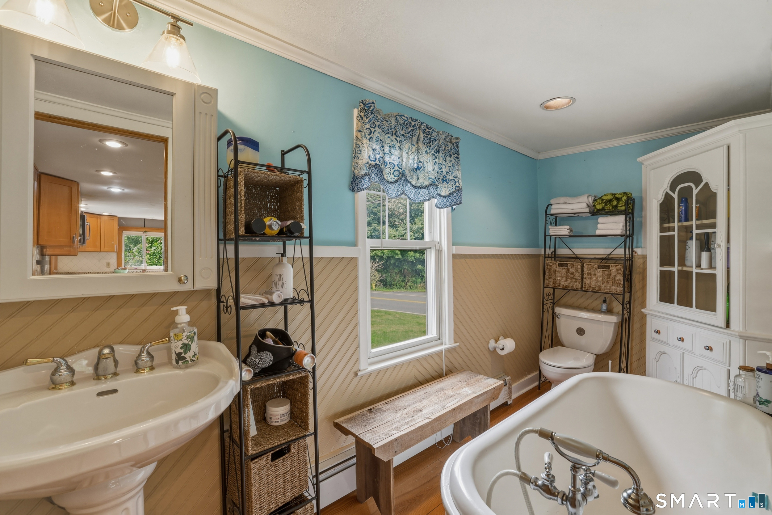 161 Leetes Island Road Property Photo 18