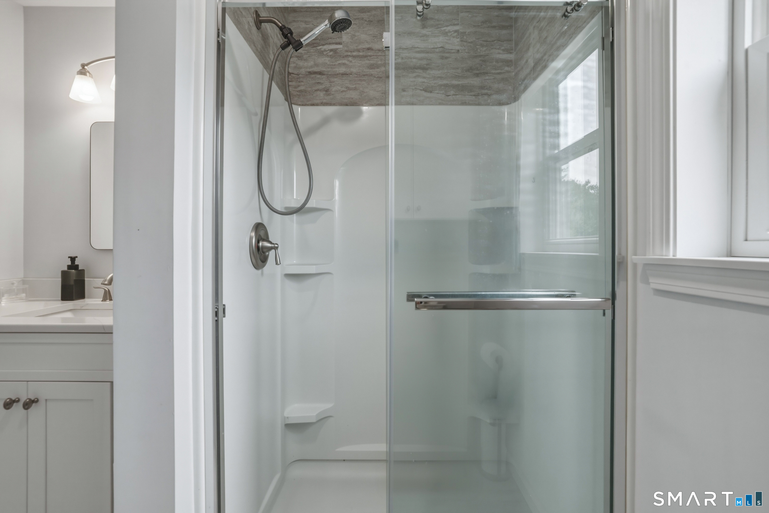 161 Leetes Island Road Property Photo 28