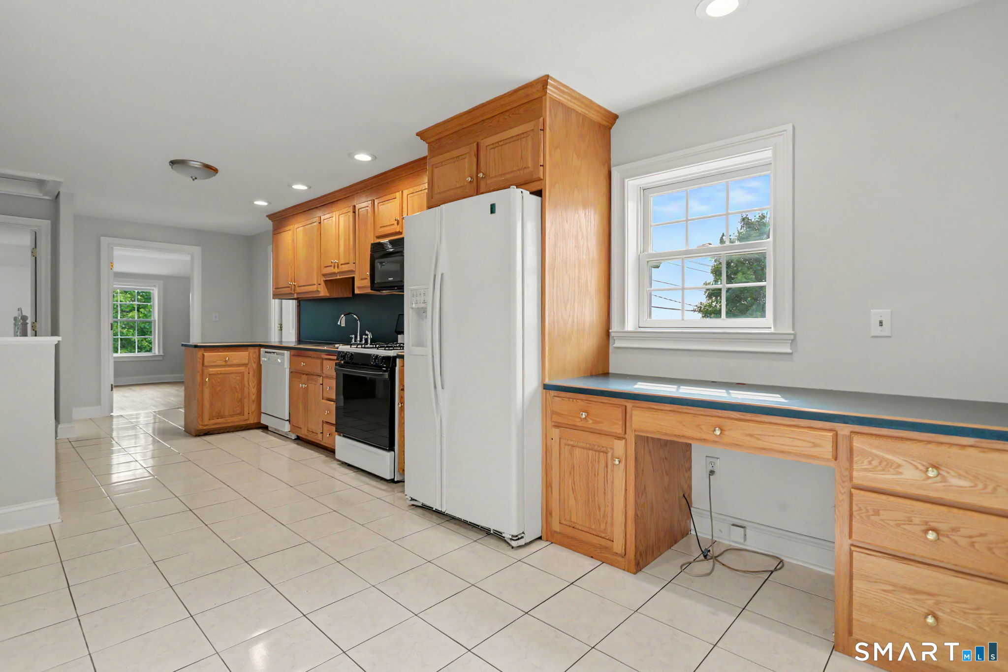 1035 Black Rock 1035 Turnpike Property Photo 6