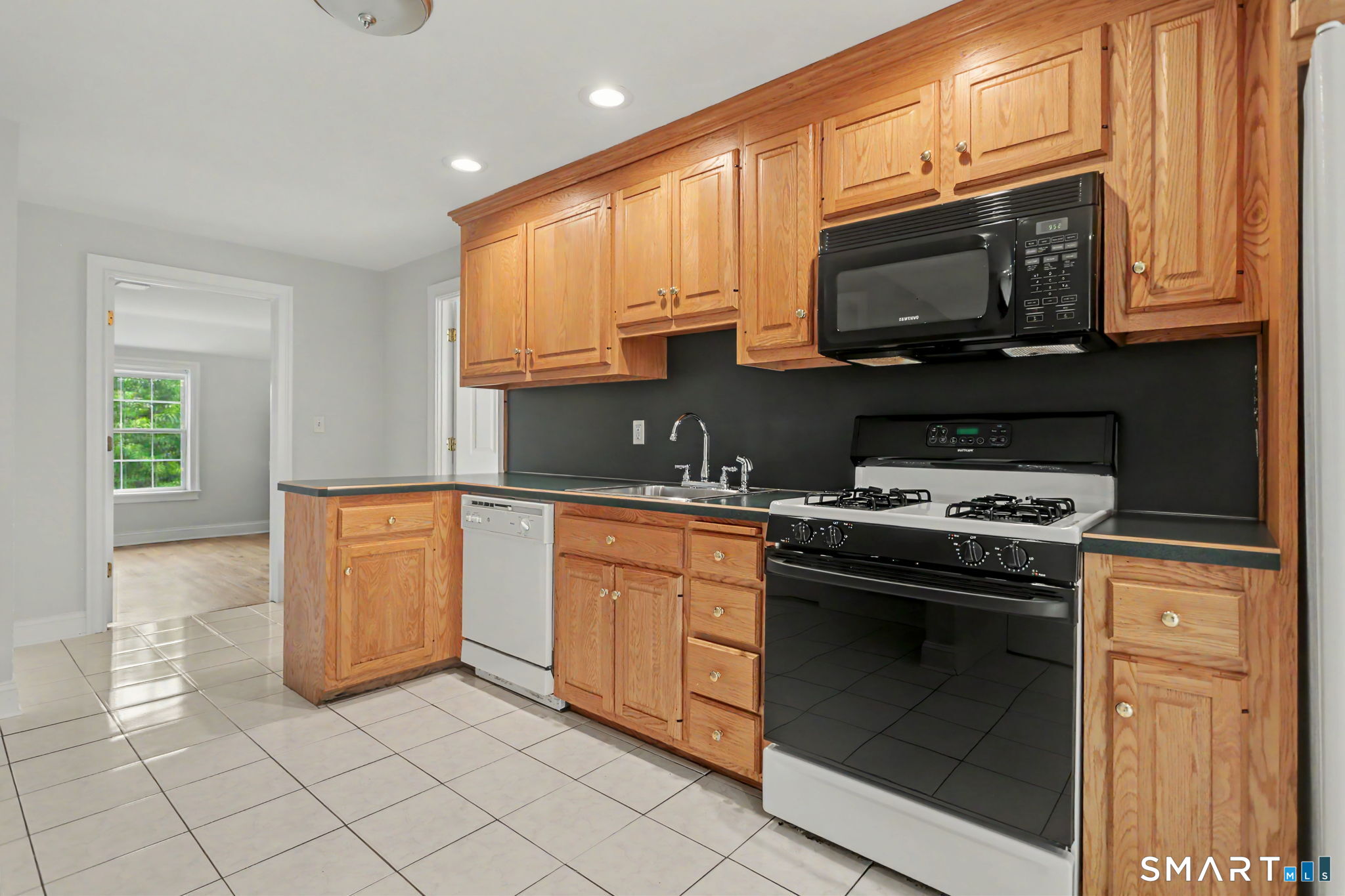 1035 Black Rock 1035 Turnpike Property Photo 7