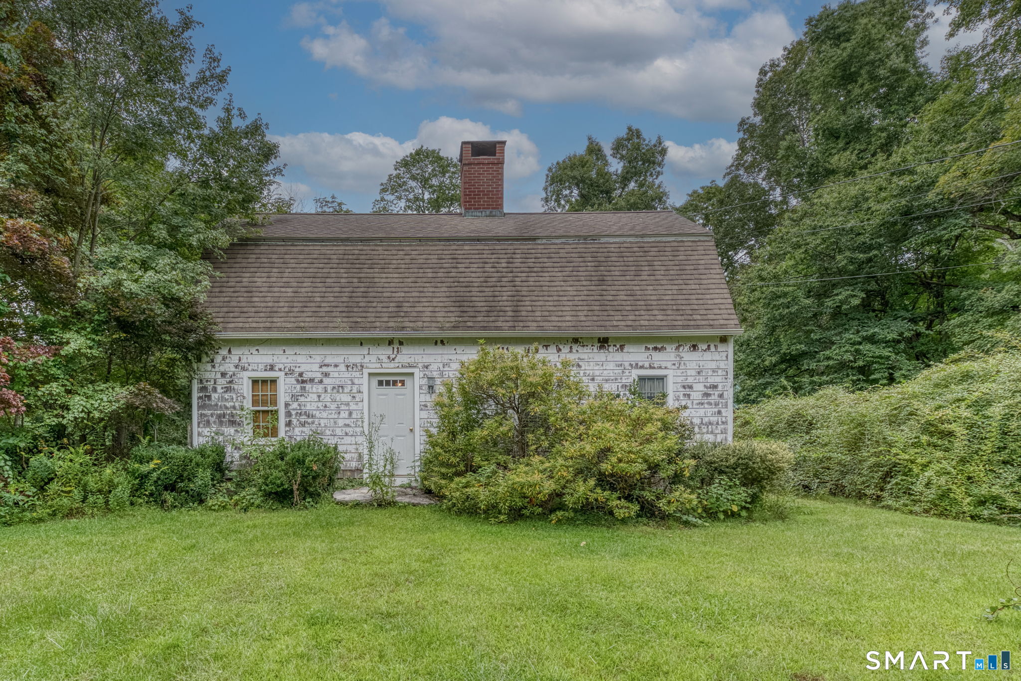 111 Ashford Center Road Property Photo 2