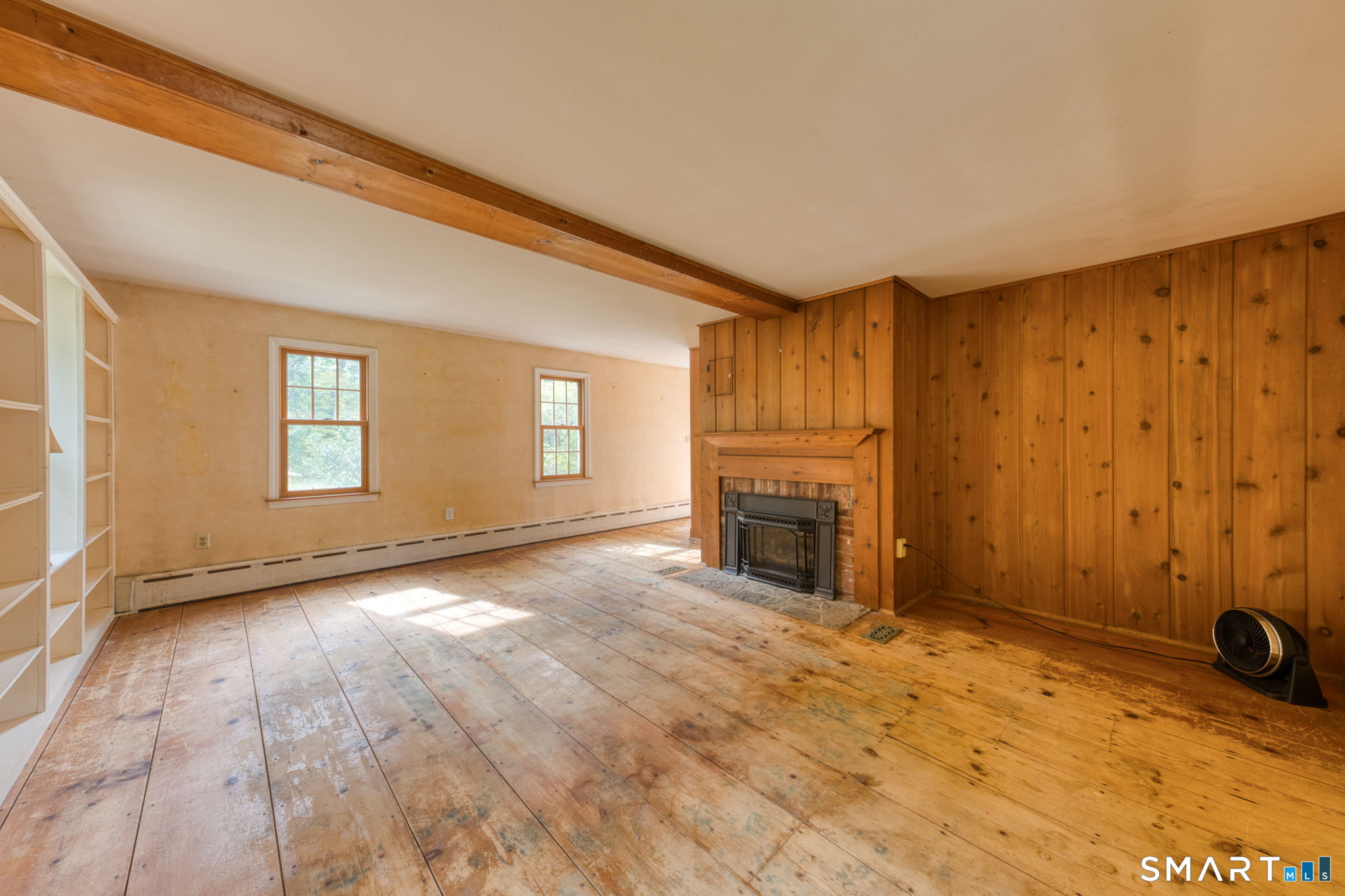 111 Ashford Center Road Property Photo 9