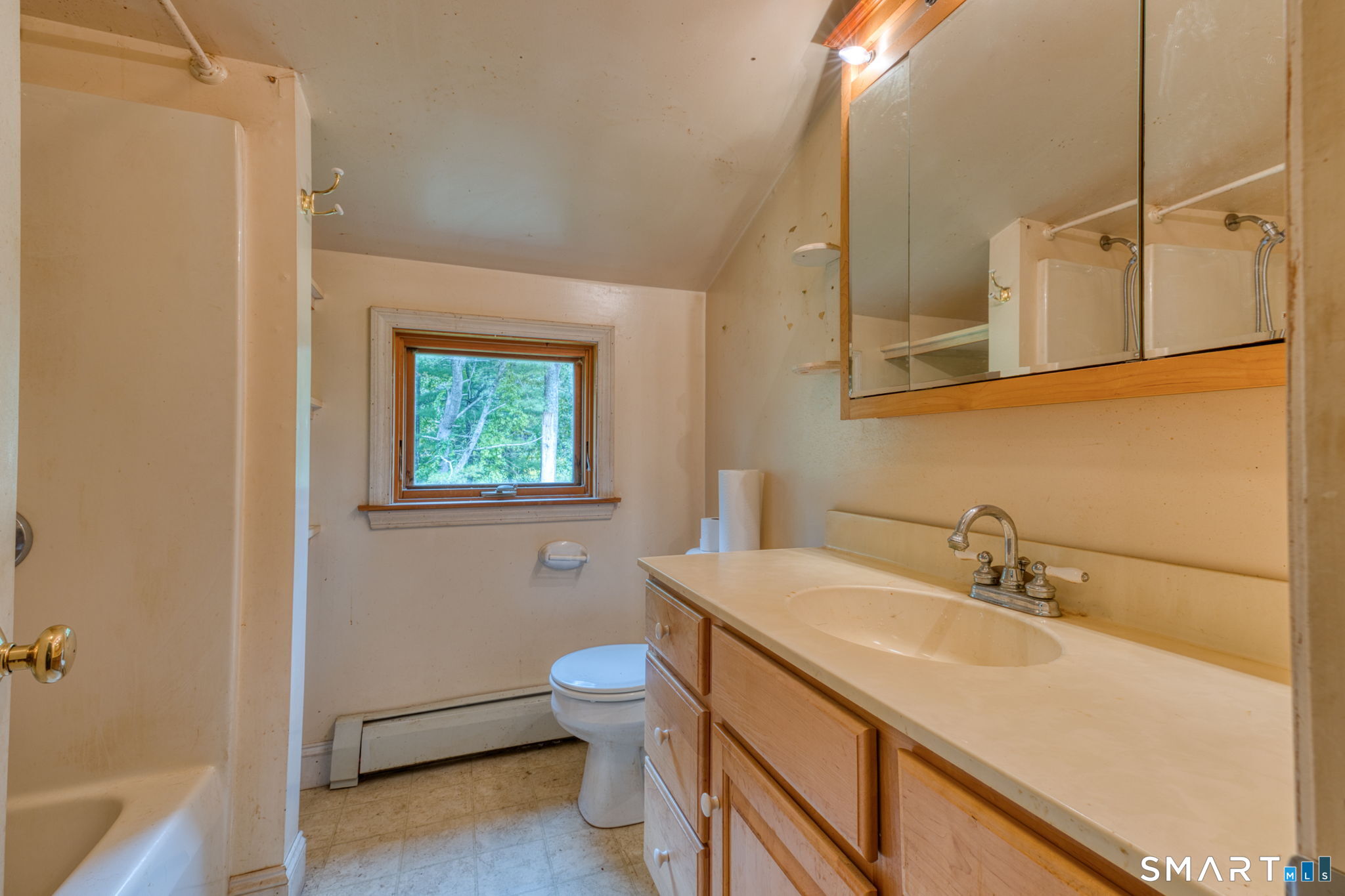 111 Ashford Center Road Property Photo 25
