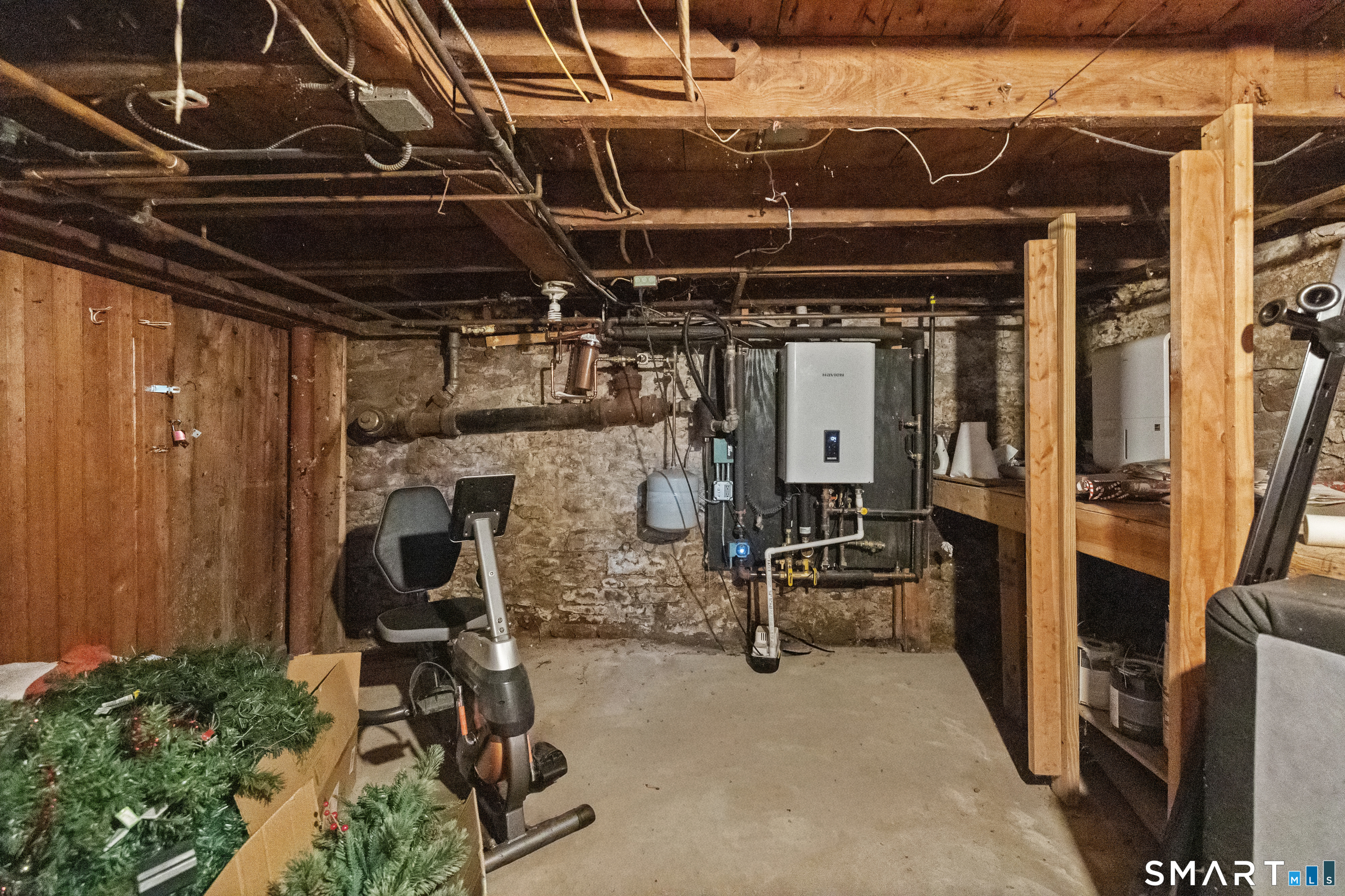 22-24 Woodland Street Property Photo 26