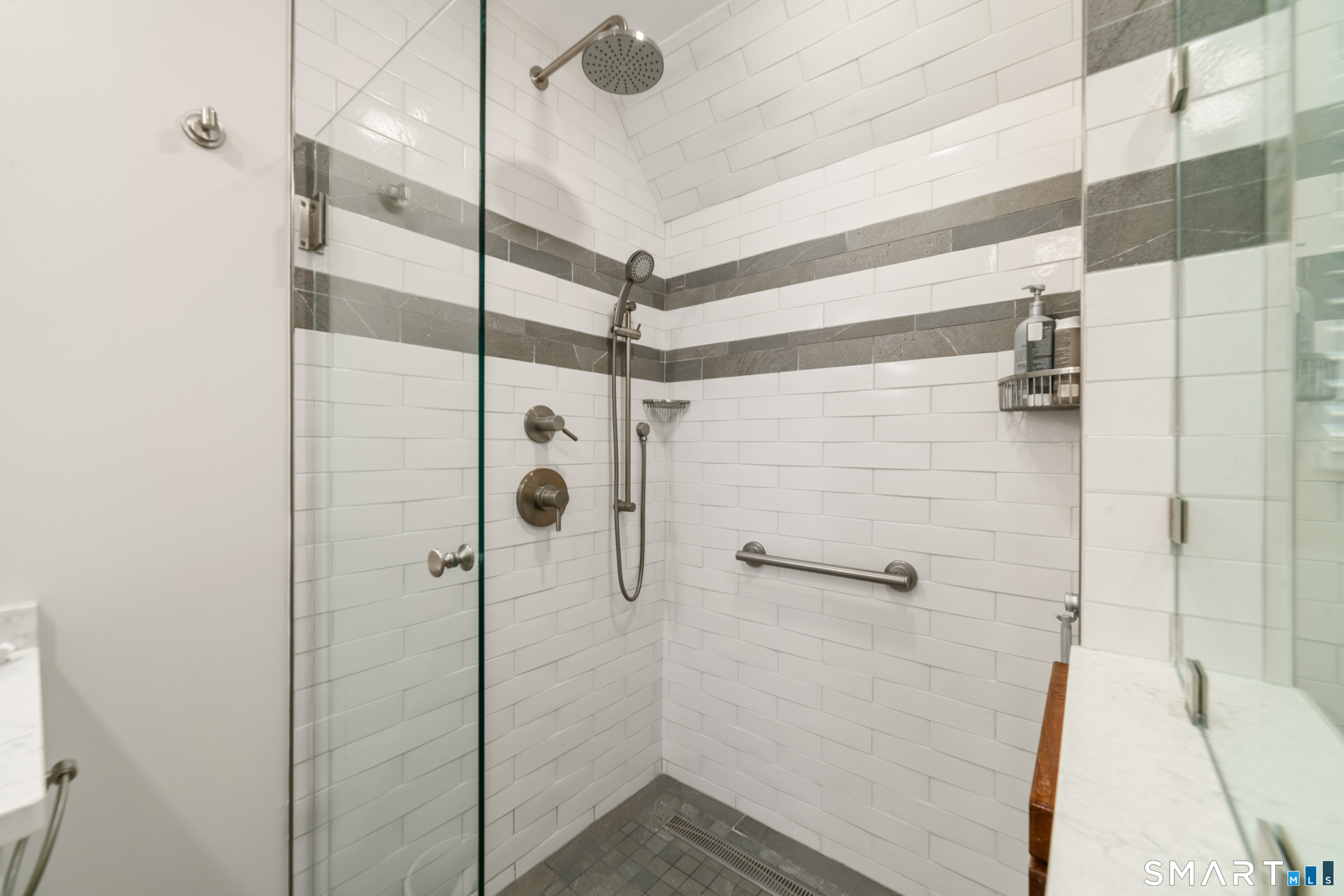 595 Heritage B Village Property Photo 17