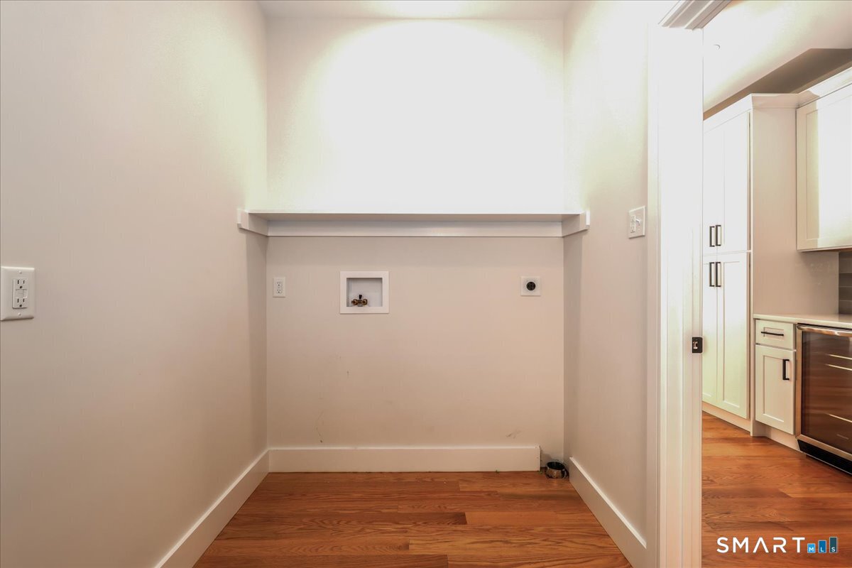 8 Fieldstone 8 Court Property Photo 7