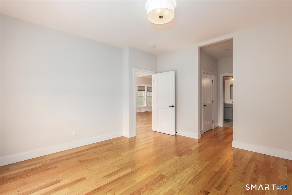 8 Fieldstone 8 Court Property Photo 19