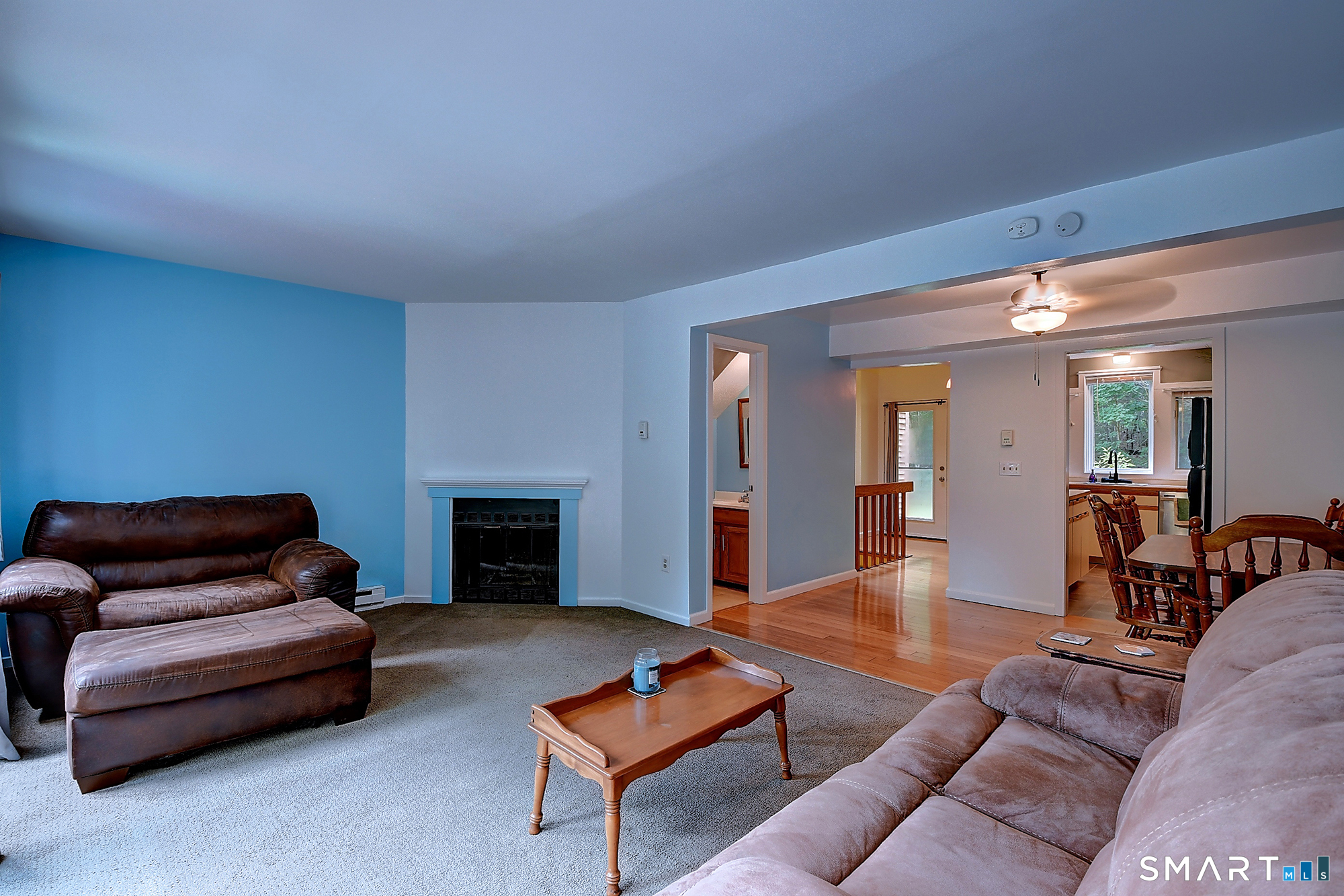 44 Tolland 52 Avenue Property Photo 9