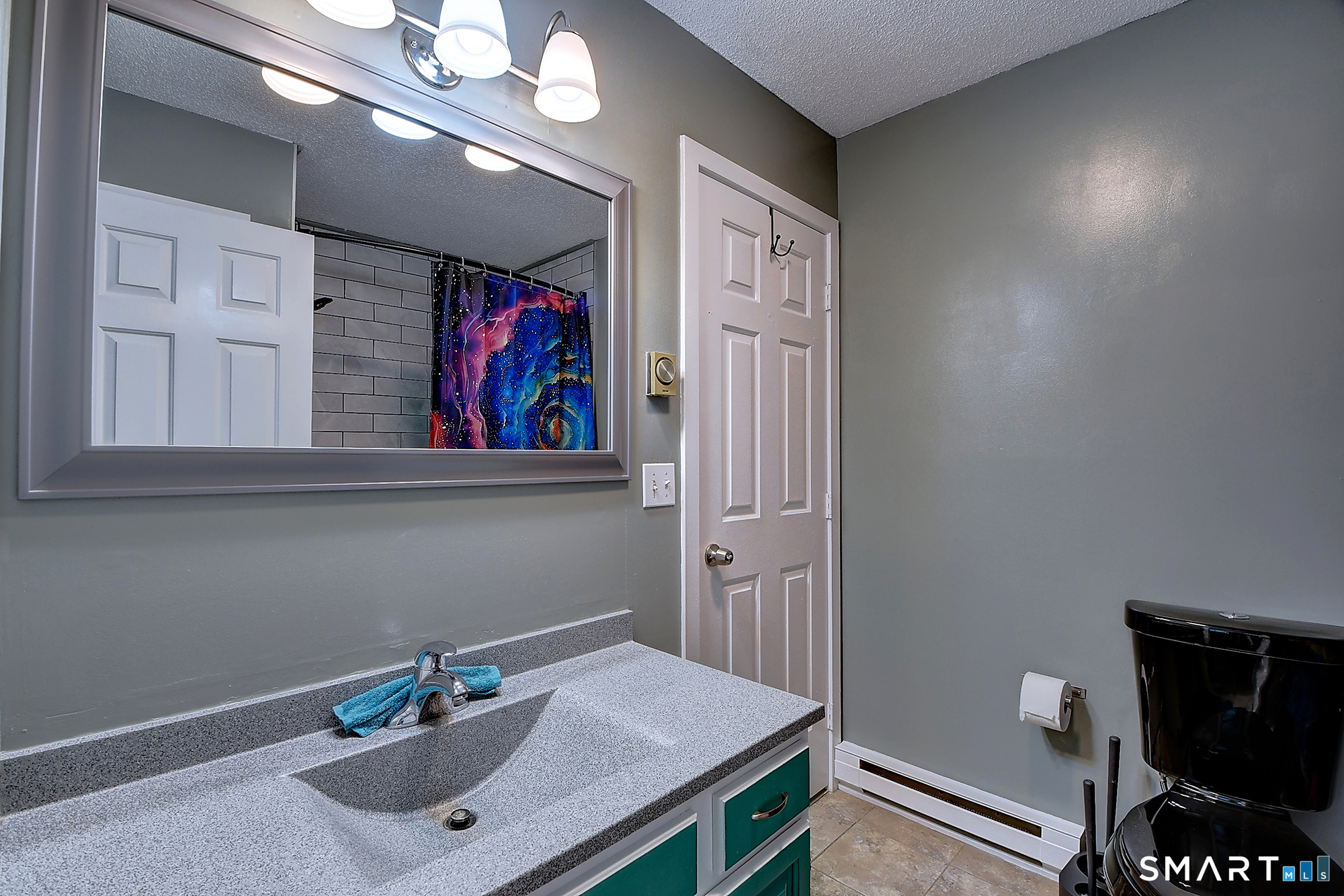 44 Tolland 52 Avenue Property Photo 18