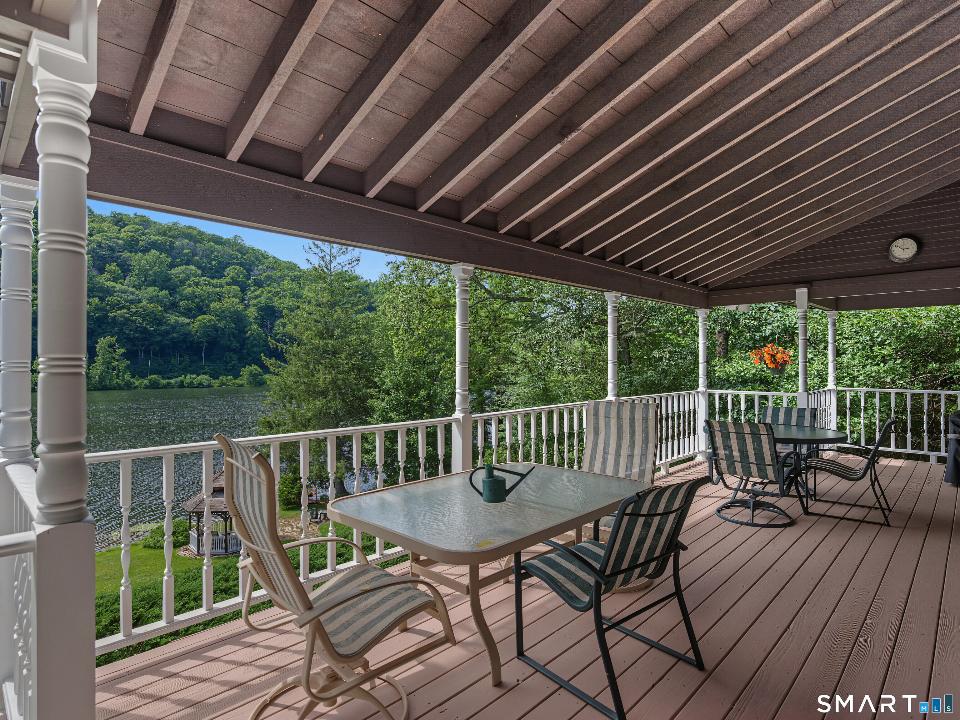 136 Quonnipaug Lane Property Photo 15