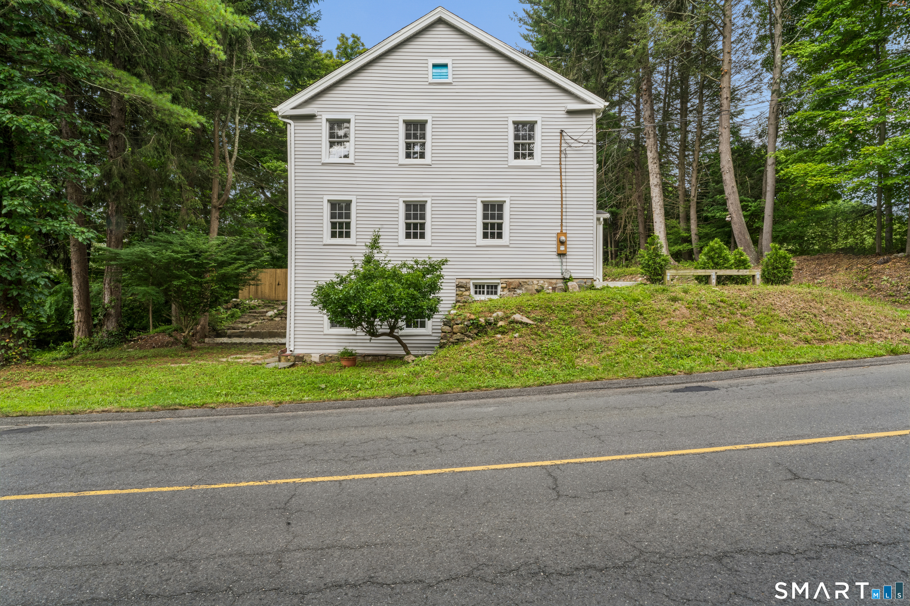 28 Walnut Hill Road Property Photo 2
